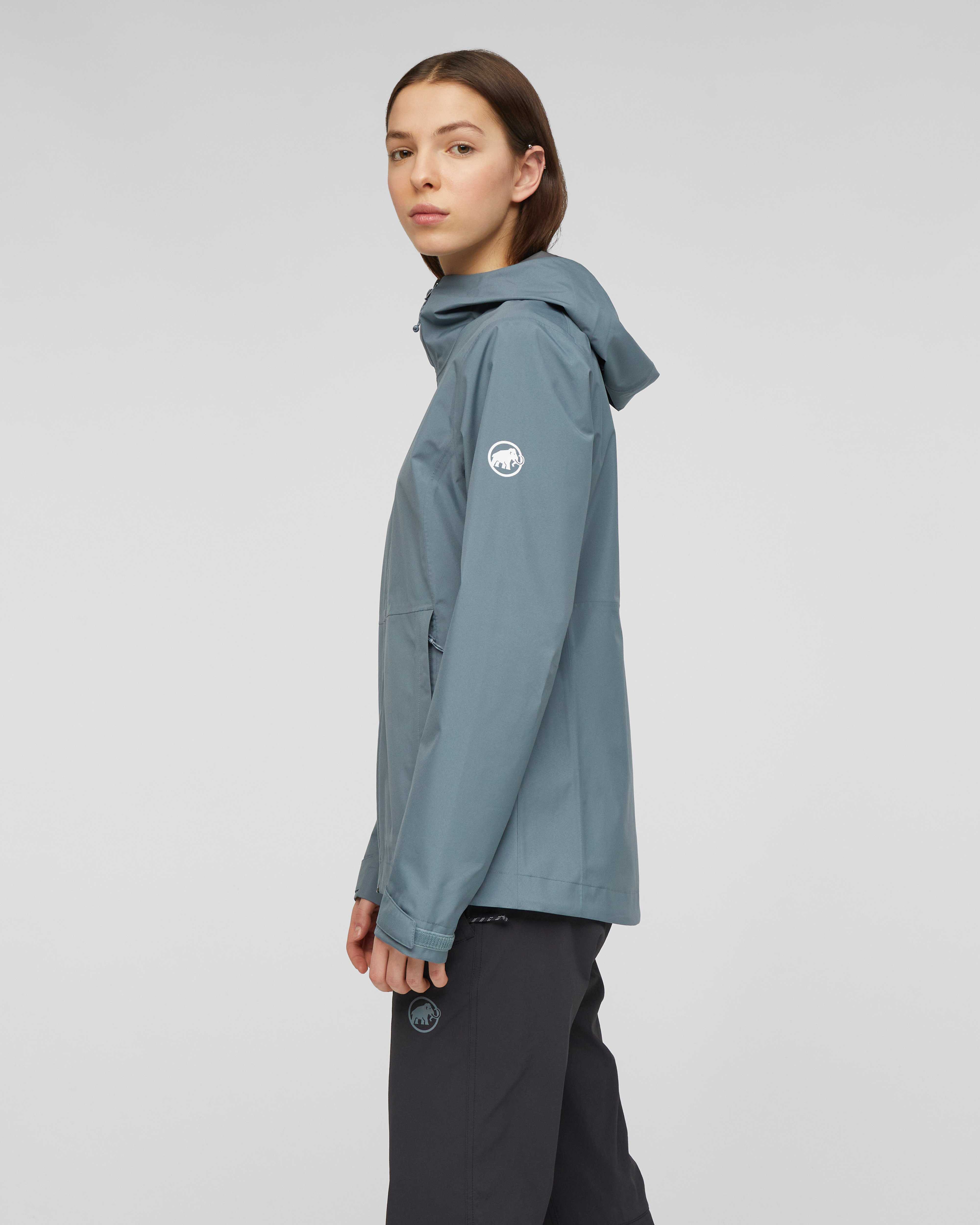 Mammut Linard Light HS Hooded Jacket Women, strata - Strata - Model side view