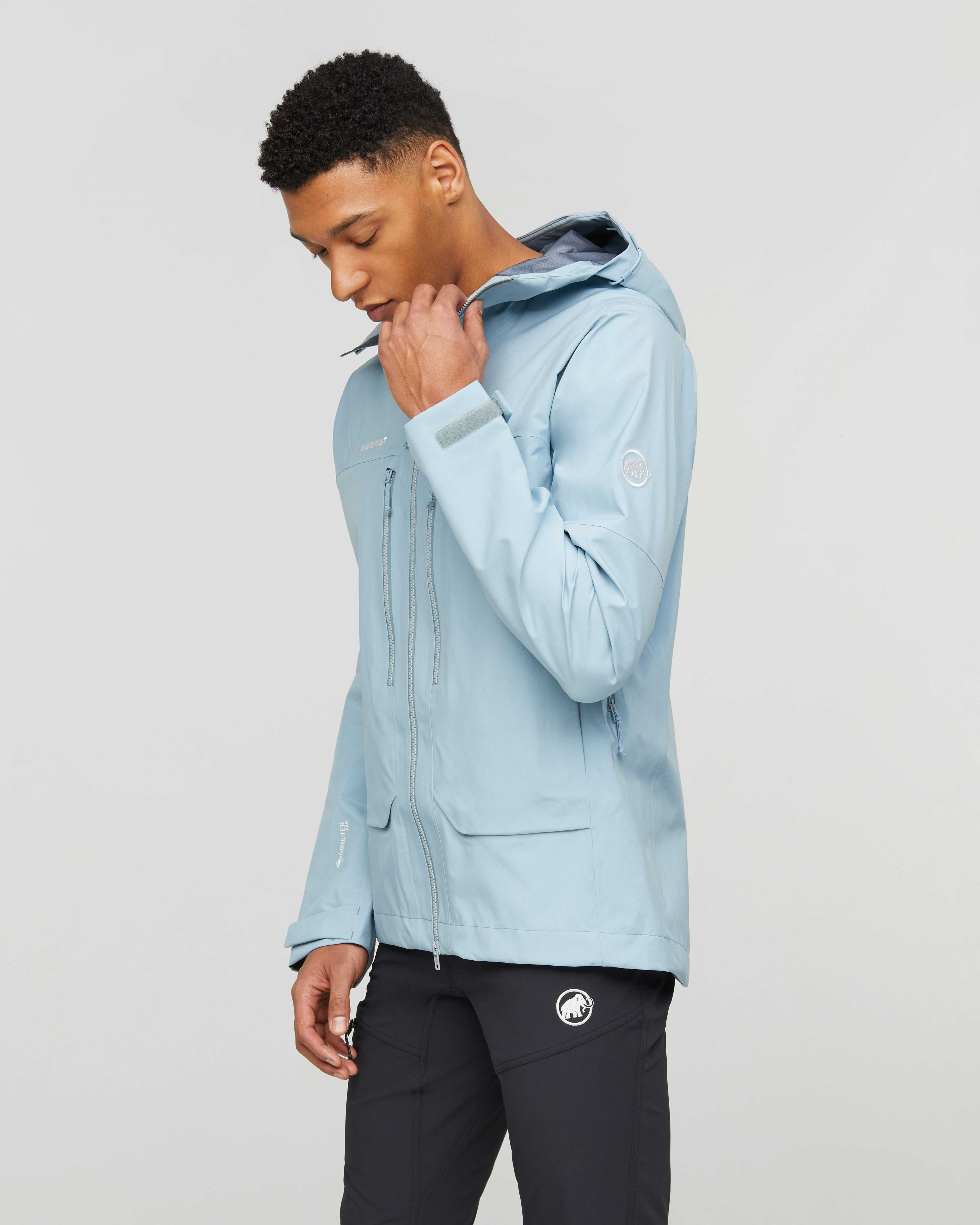 Mammut Crater Pro HS Hooded Jacket Men, nebla - Nebla - Model side view