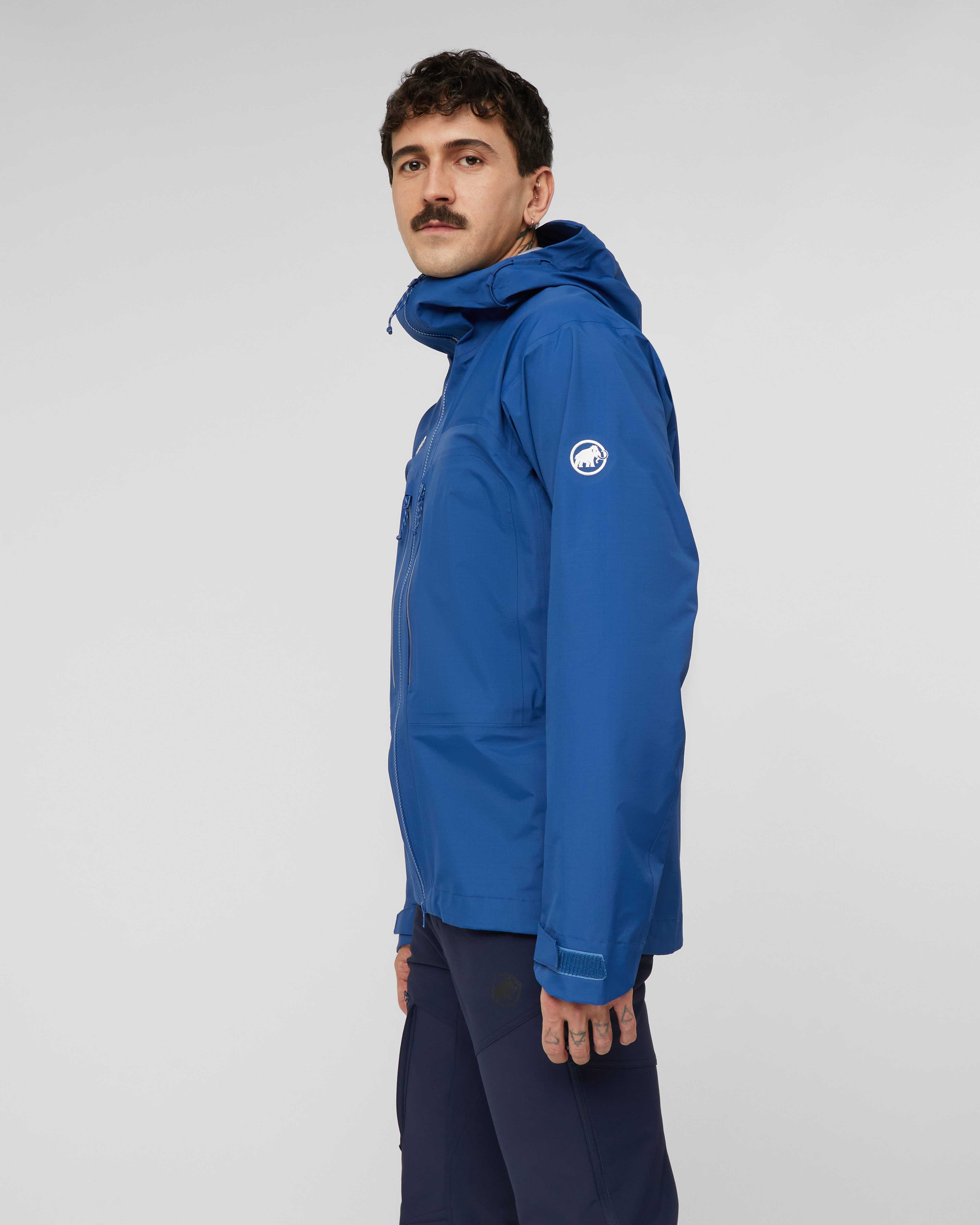 Mammut Taiss HS Hooded Jacket Men, tschiel - Tschiel - Model side view