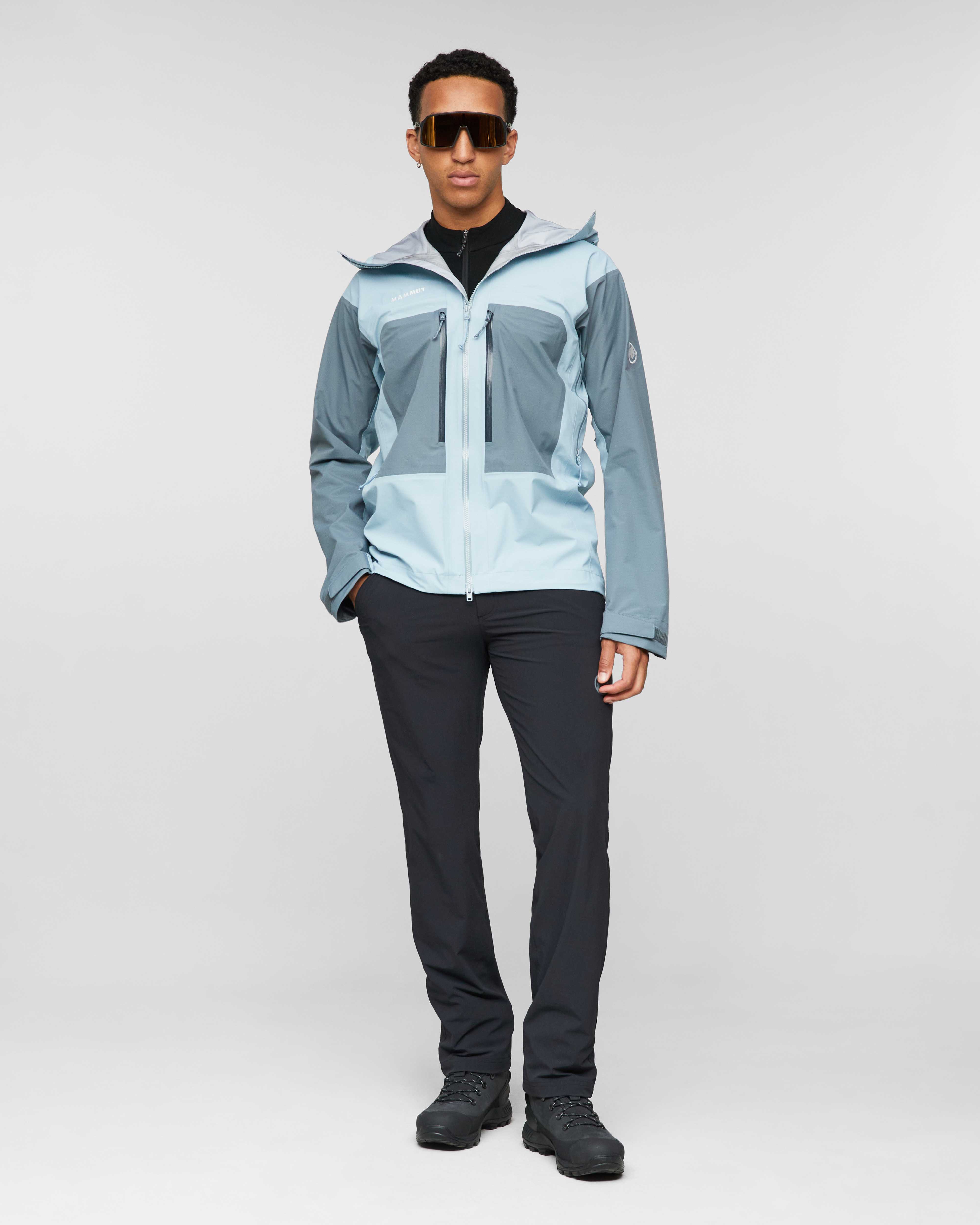 Mammut Taiss HS Hooded Jacket Men, nebla-strata - Nebla-strata - Outdoor view