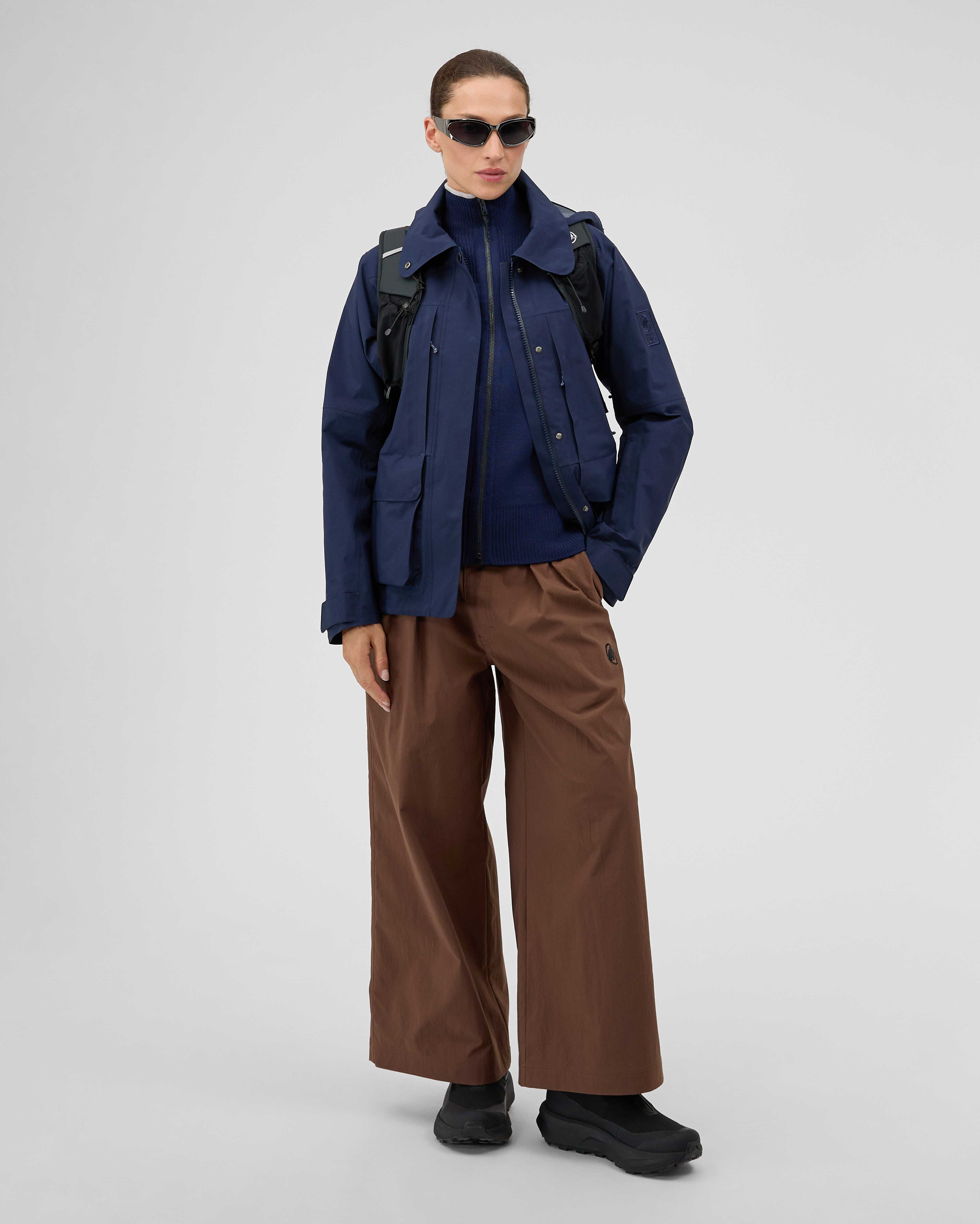 Mammut Alps HS Hooded Jacket Women, marine - Marine - Outdoor view