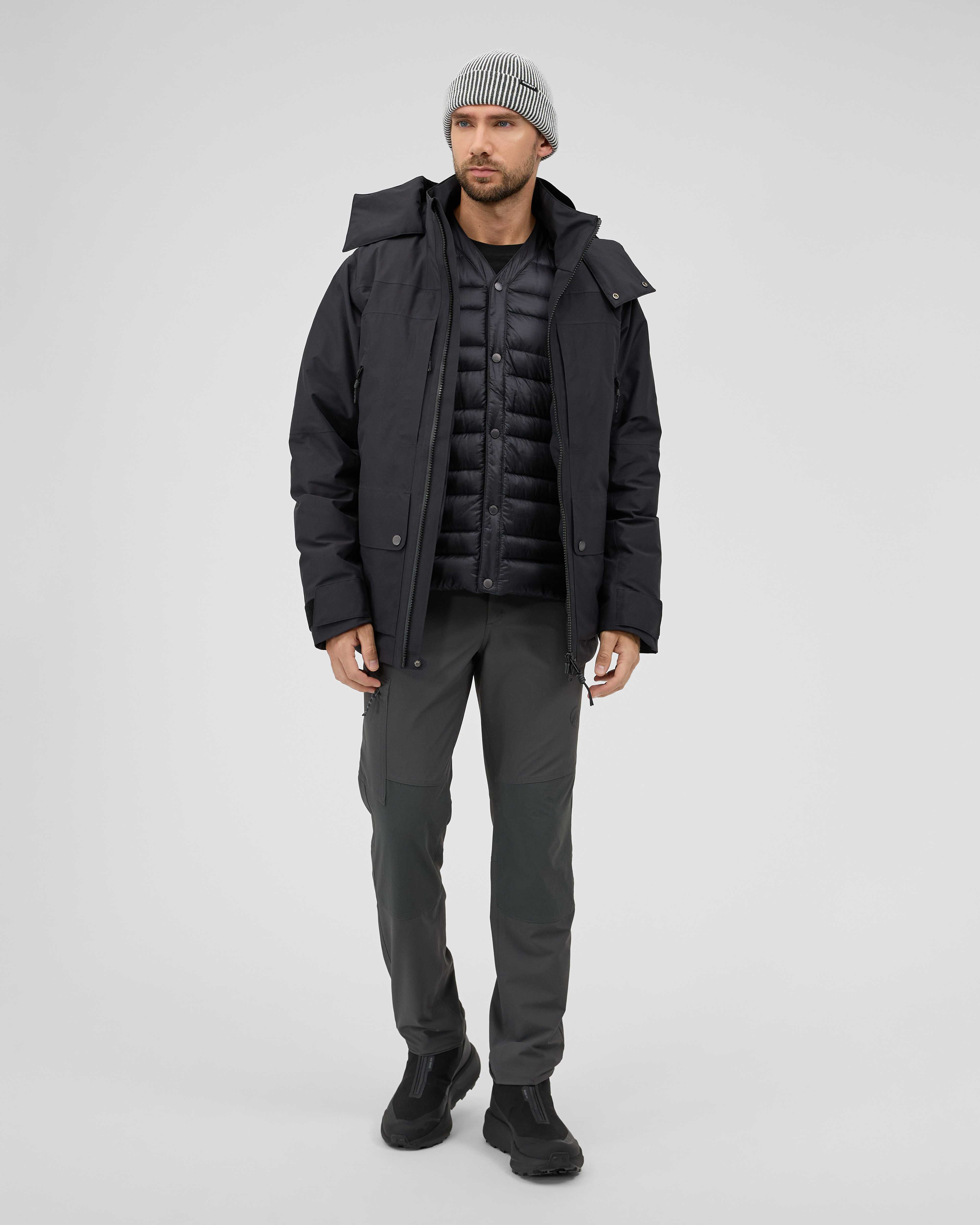 Mammut Alps HS Thermo Hooded Jacket Men, black - Black - Outdoor view