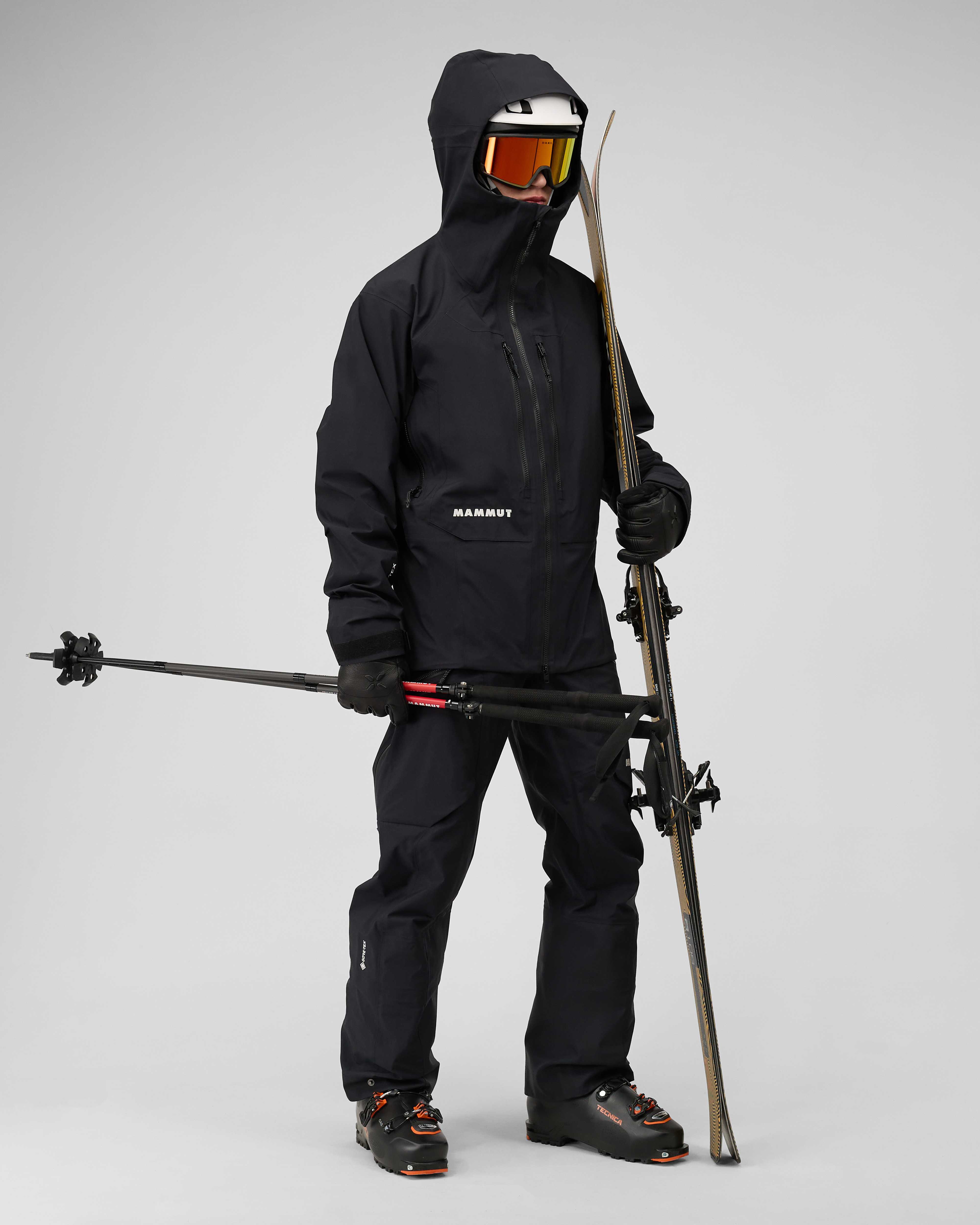 Mammut Eiger Free Advanced HS Hooded Jacket Men, black - Black - Outdoor view