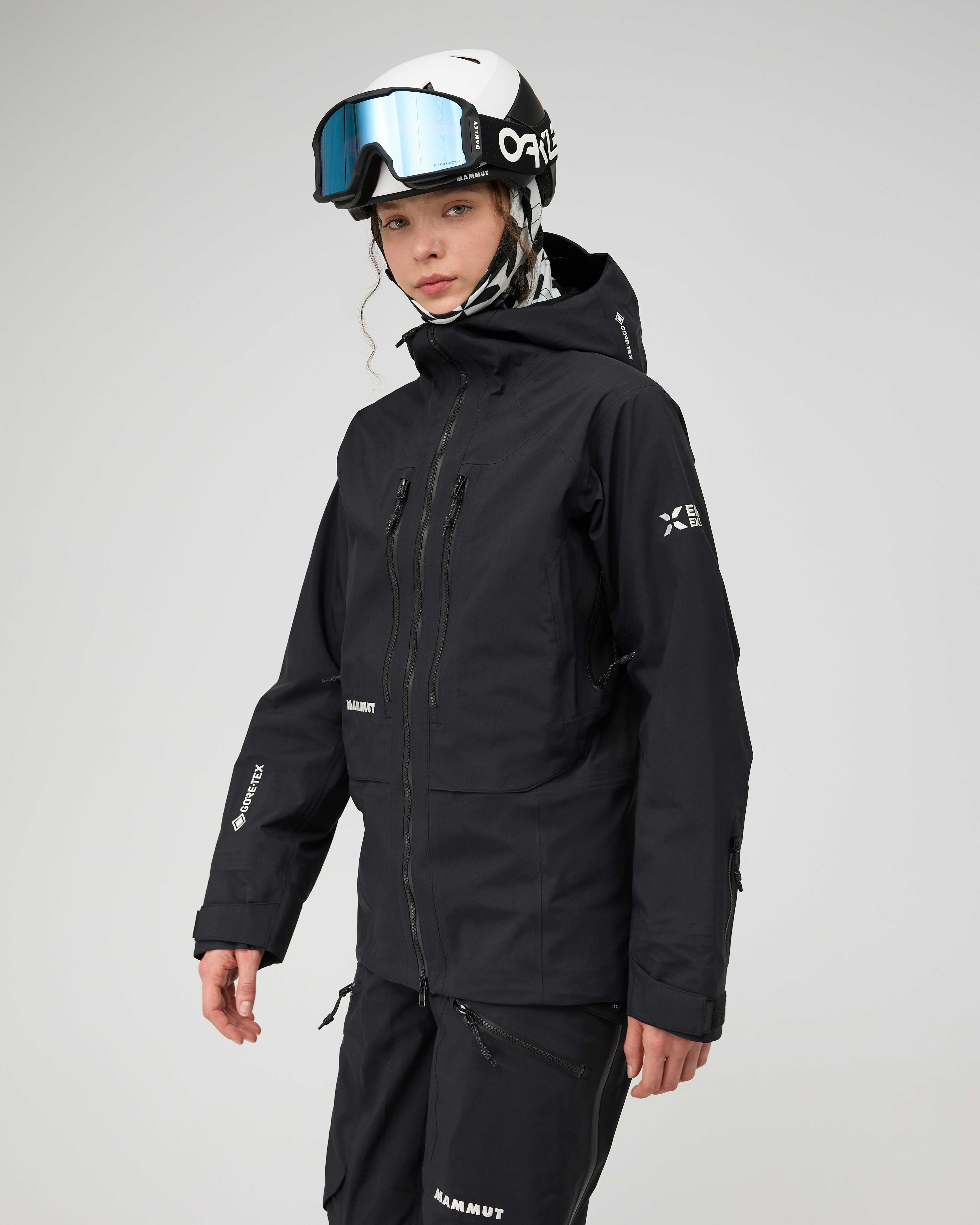 Mammut Eiger Free Advanced HS Hooded Jacket Women, black - Black - Model side view