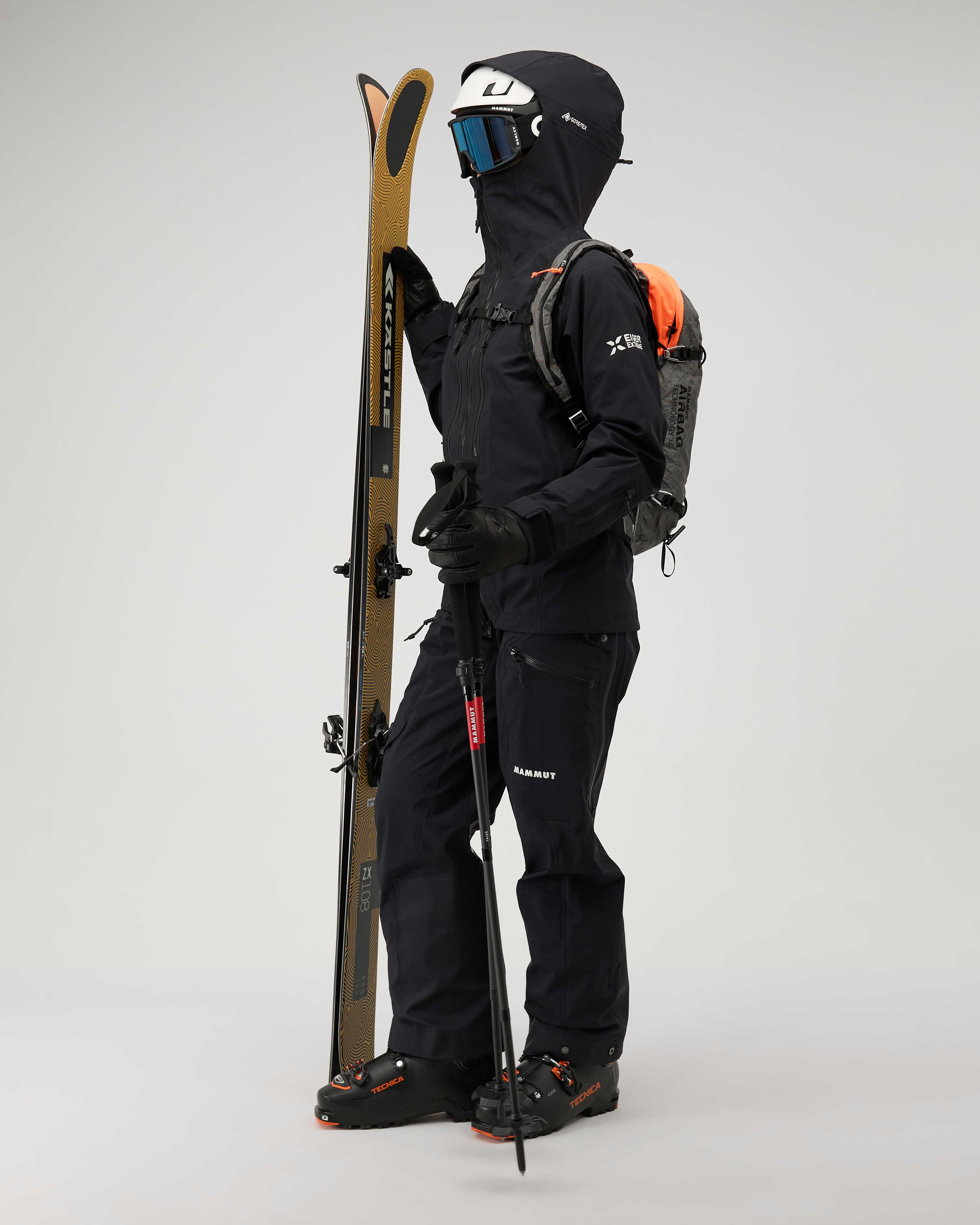 Mammut Eiger Free Advanced HS Hooded Jacket Women, black - Black - Outdoor view