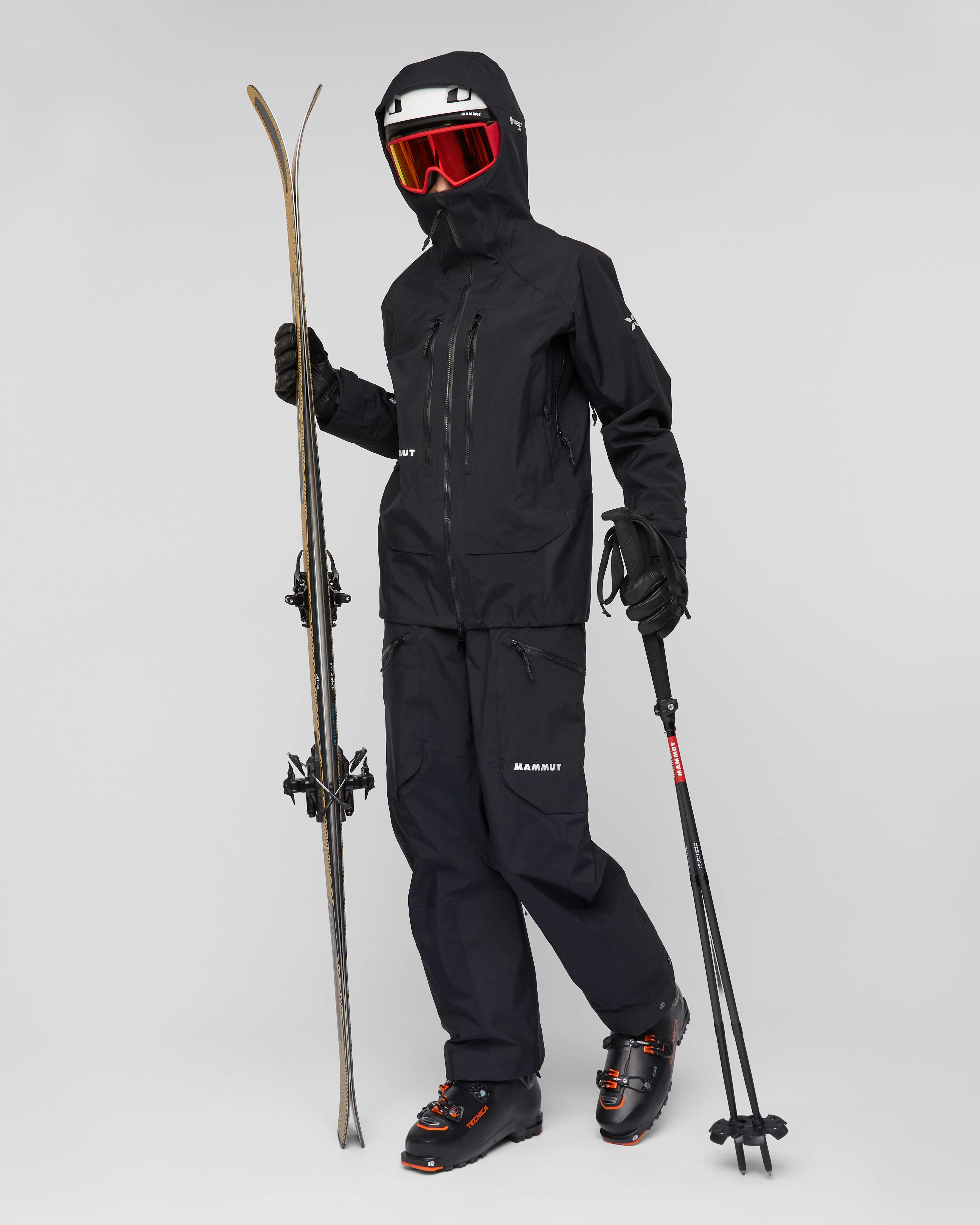 Mammut Eiger Free Pro HS Hooded Jacket Women, black - Black - Outdoor view
