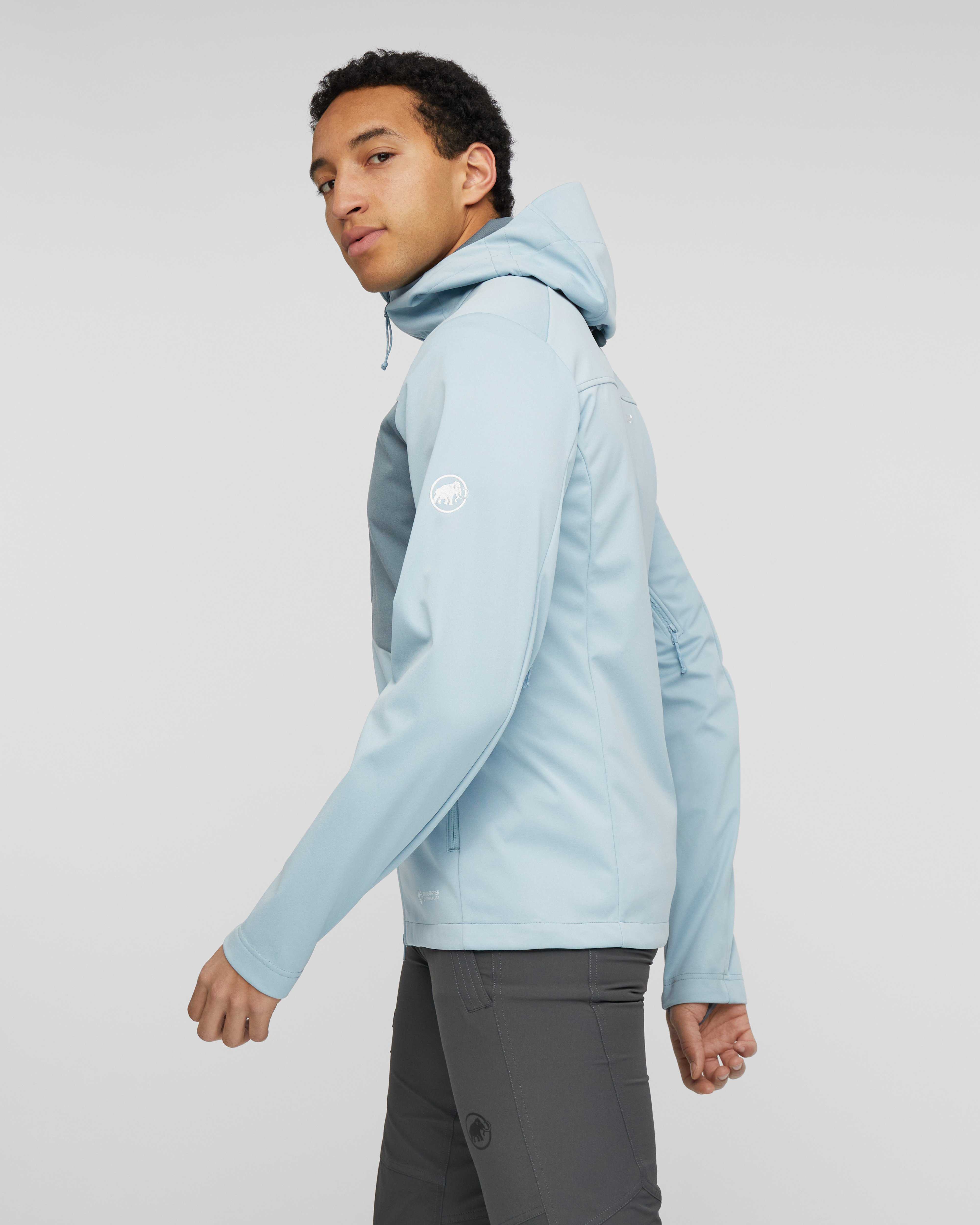 Mammut Ultimate VIII SO Hooded Jacket Men, nebla-strata - Nebla-strata - Model side view
