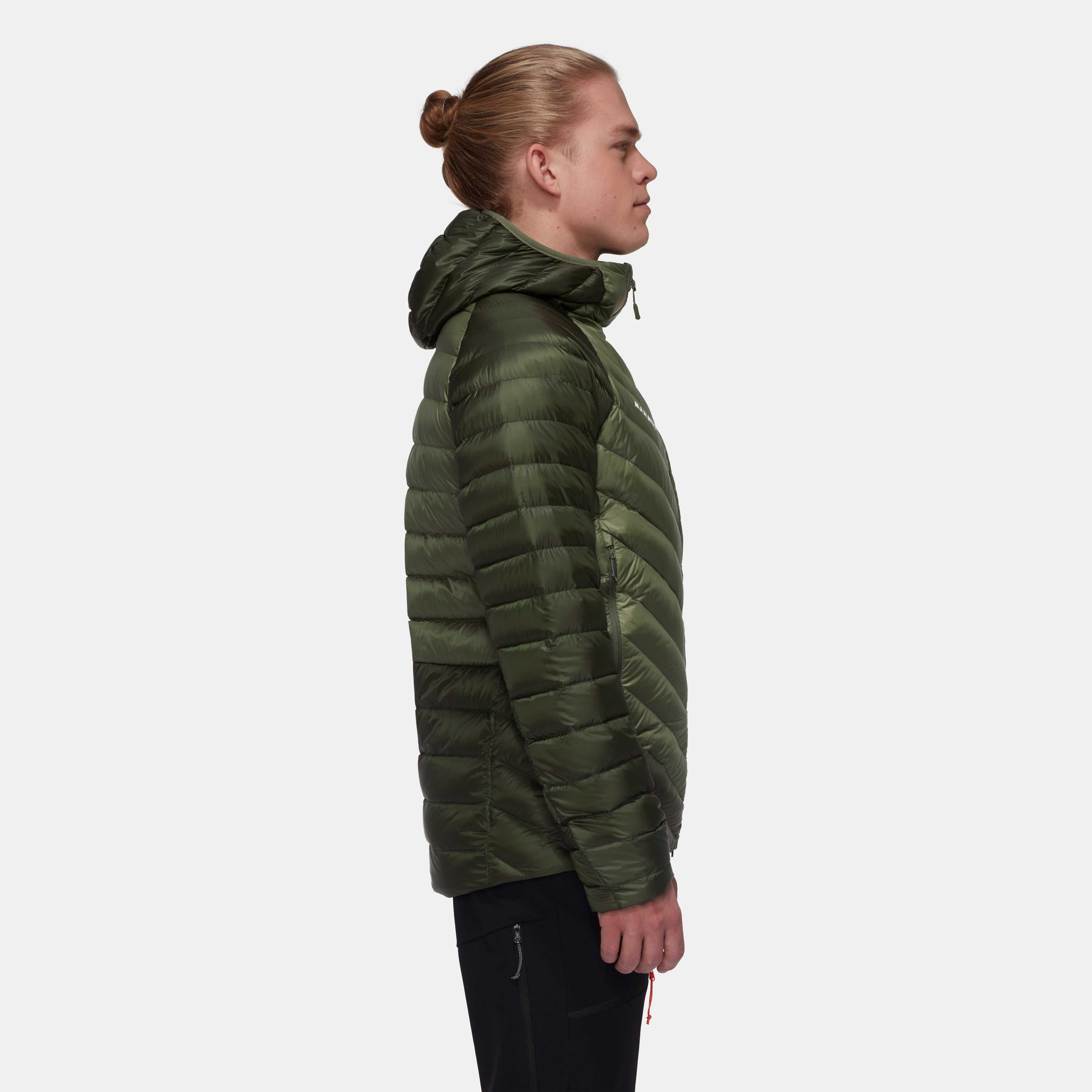 Broad peak in hooded jacket mammut on sale