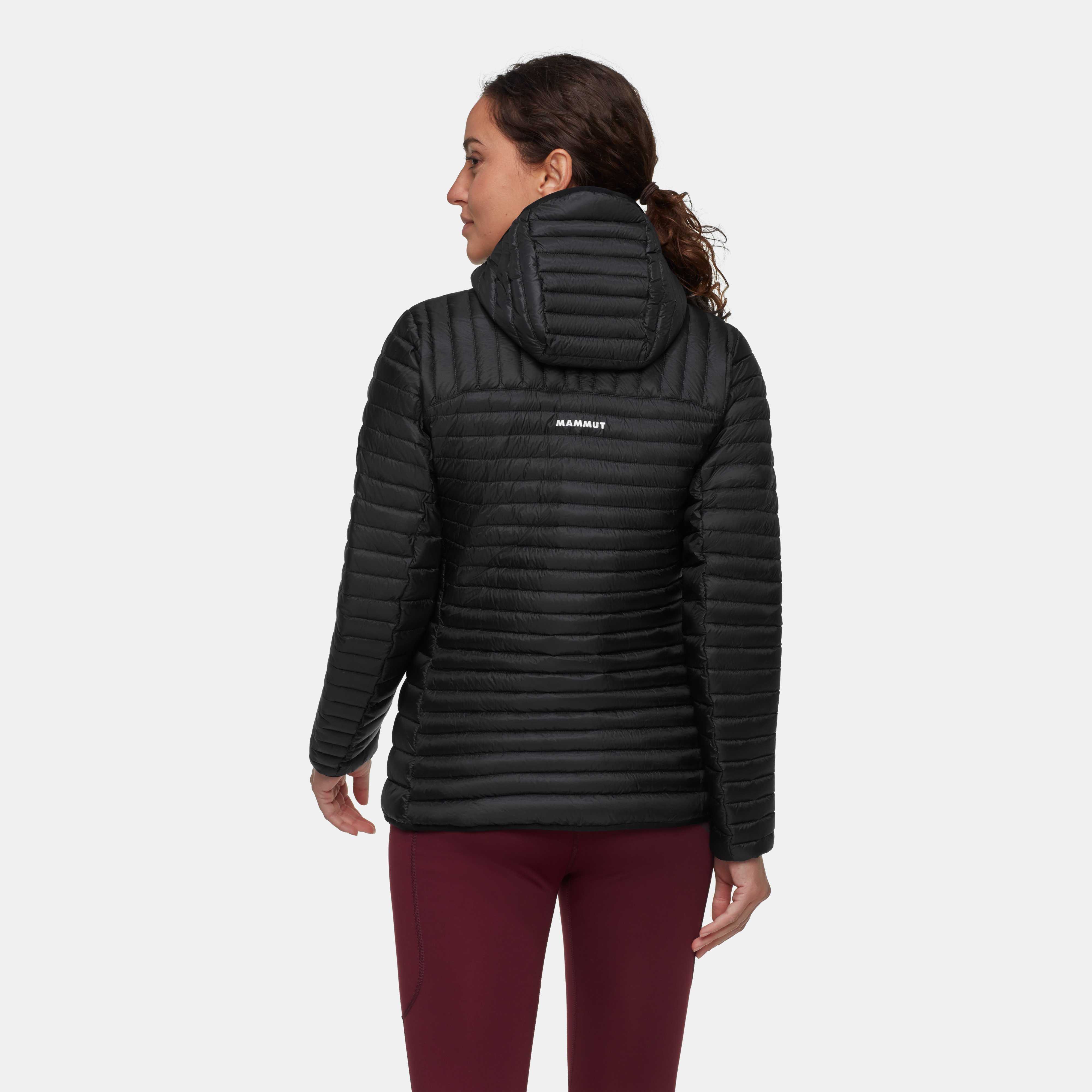 Mammut Broad Peak Light IN Hooded Jacket Women, black - Black
