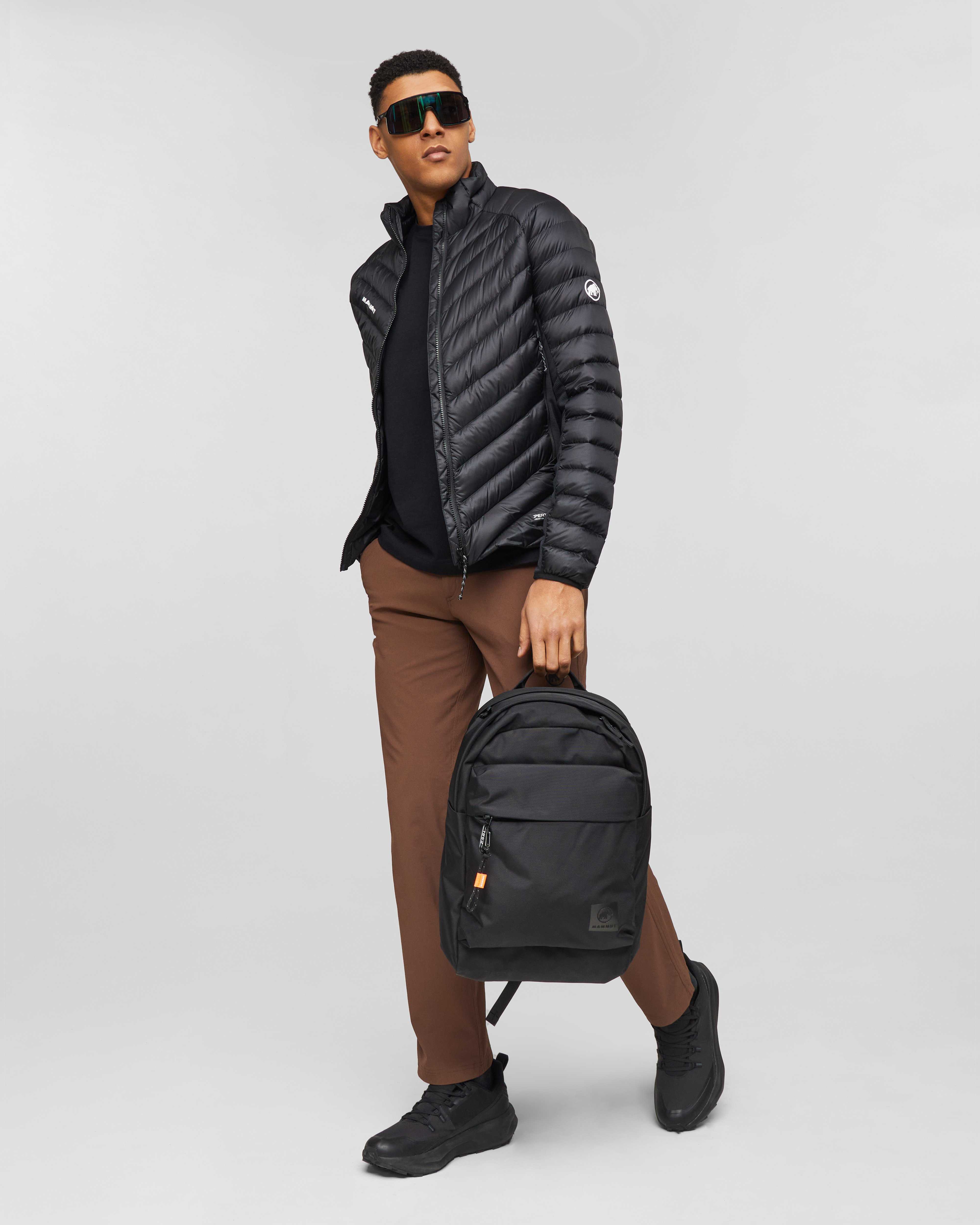 Mammut Broad Peak IN Hybrid Jacket Men, black - Black - Outdoor view