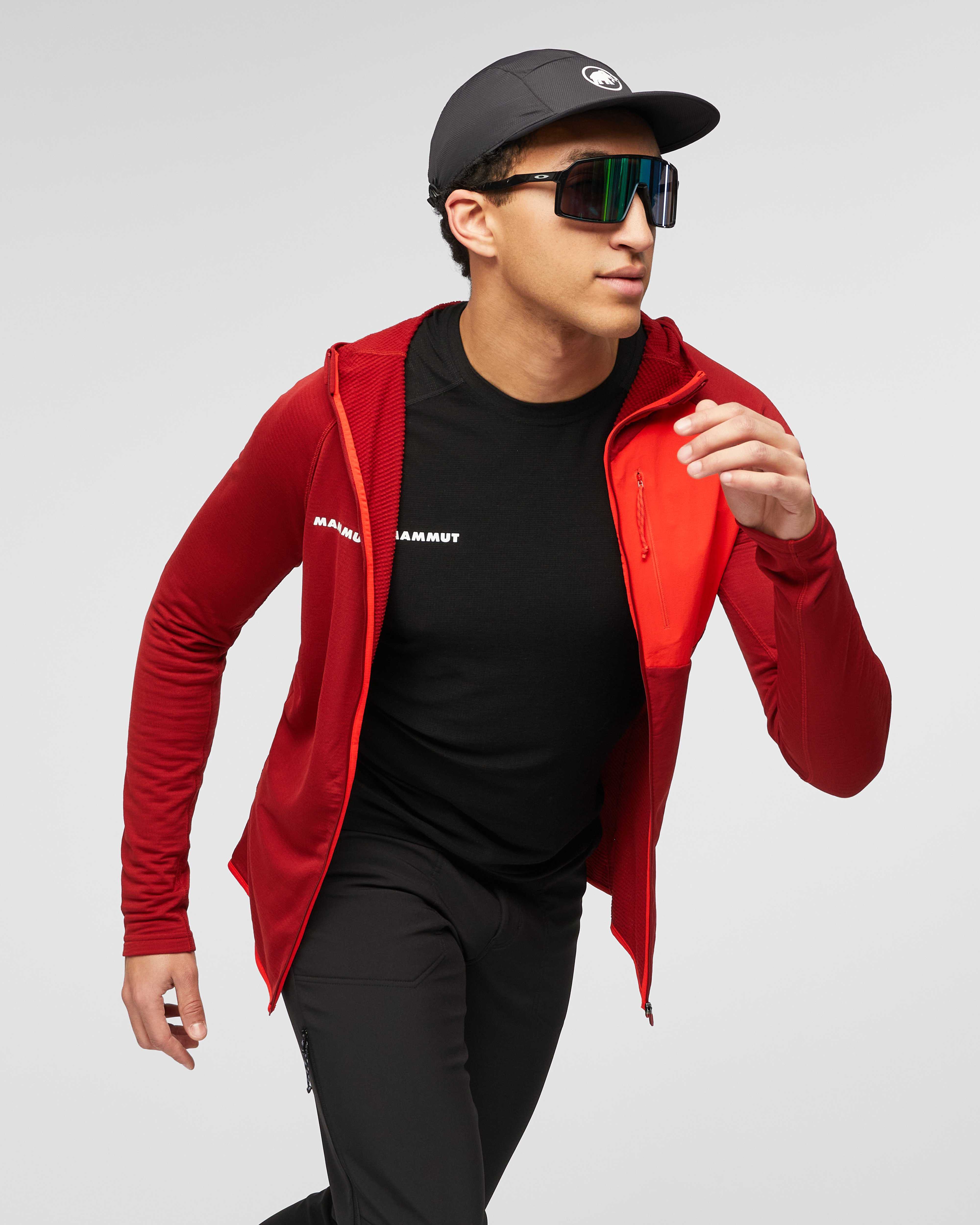 Mammut Aenergy Light ML Hooded Jacket Men, dark mammut red-mammut red - Dark mammut red-mammut red - Outdoor view
