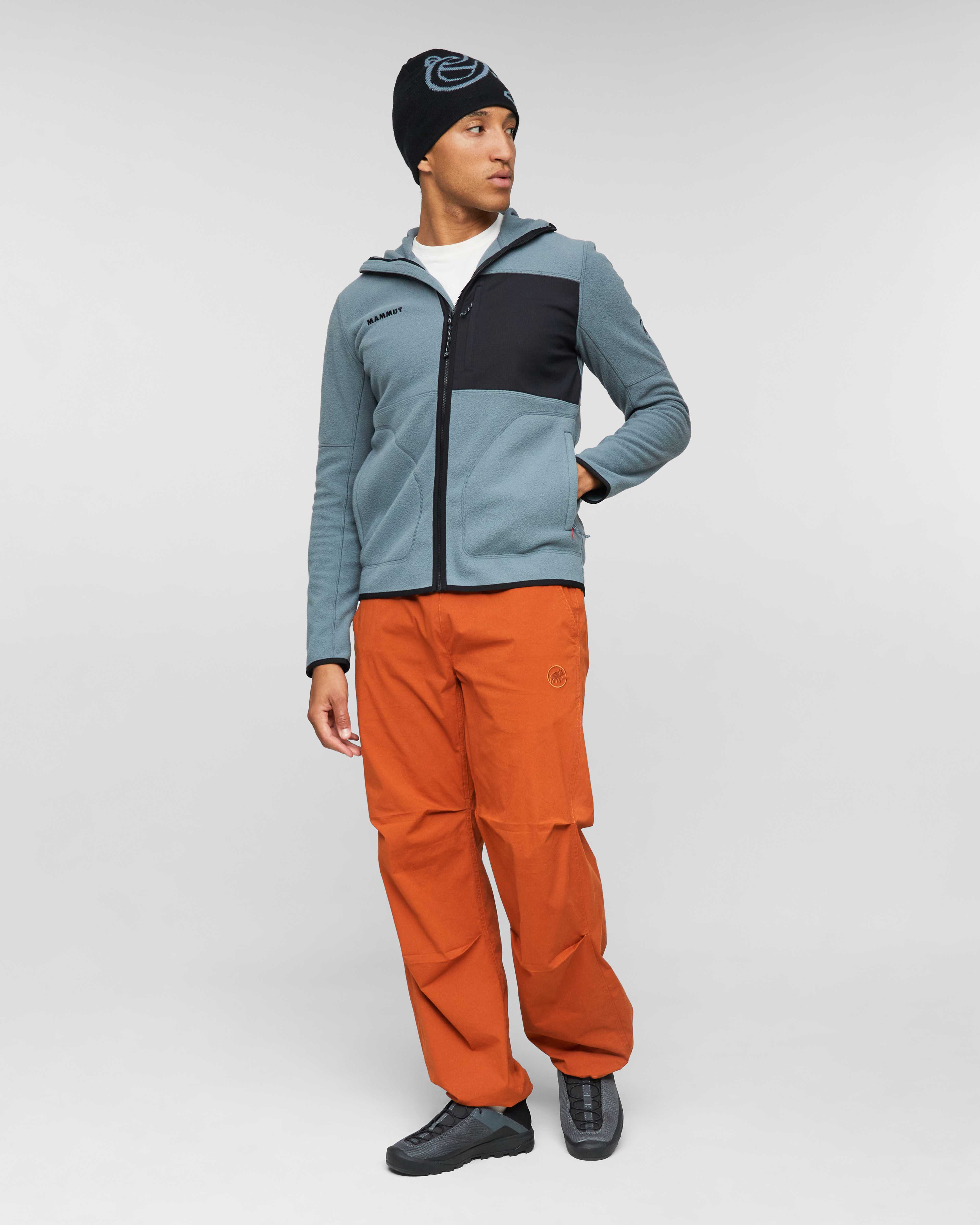 Mammut Tamaro ML Hooded Jacket Men, strata-black - Strata-black - Outdoor view