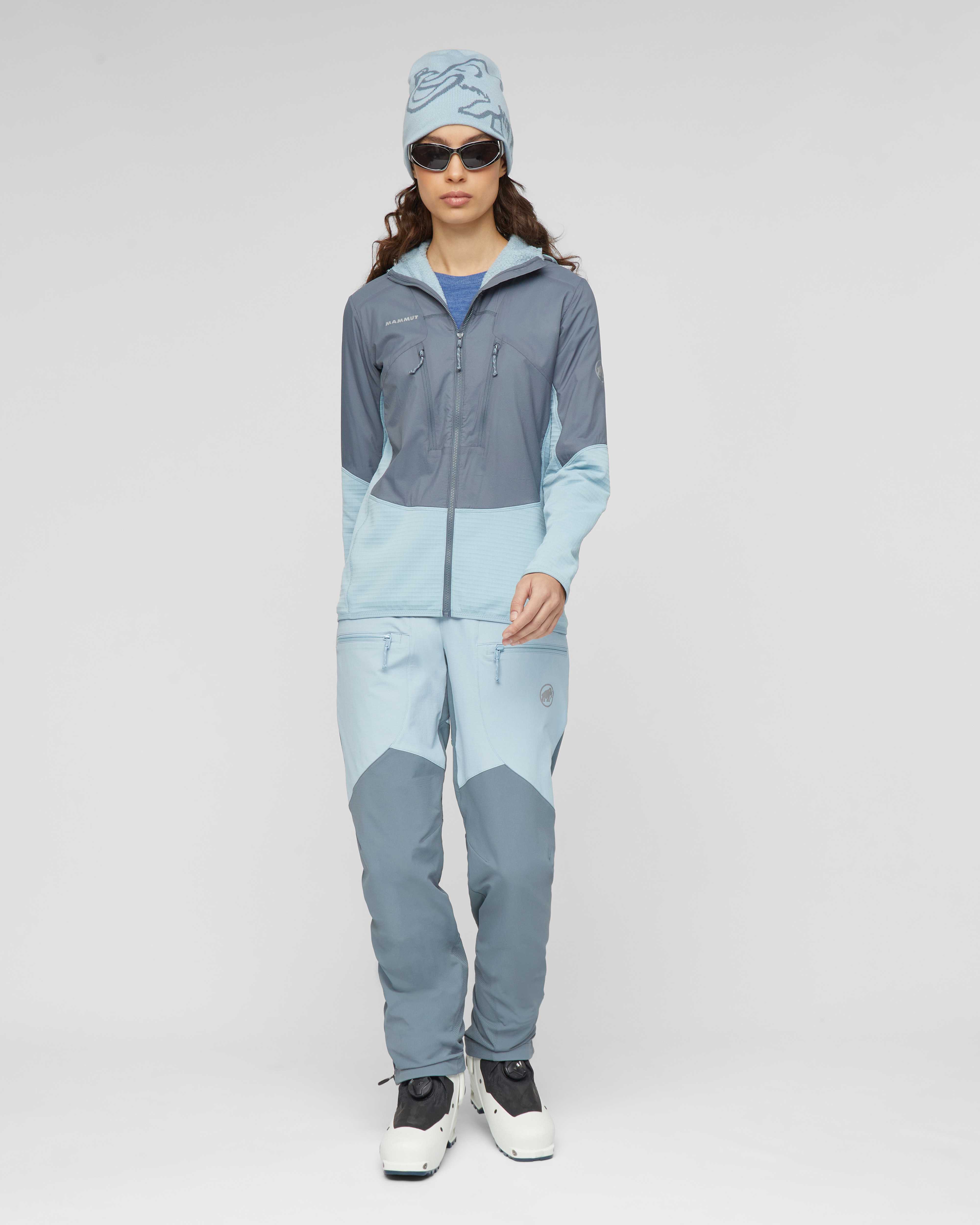 Mammut Aenergy ML Hybrid Hooded Jacket Women, strata-nebla - Strata-nebla - Outdoor view