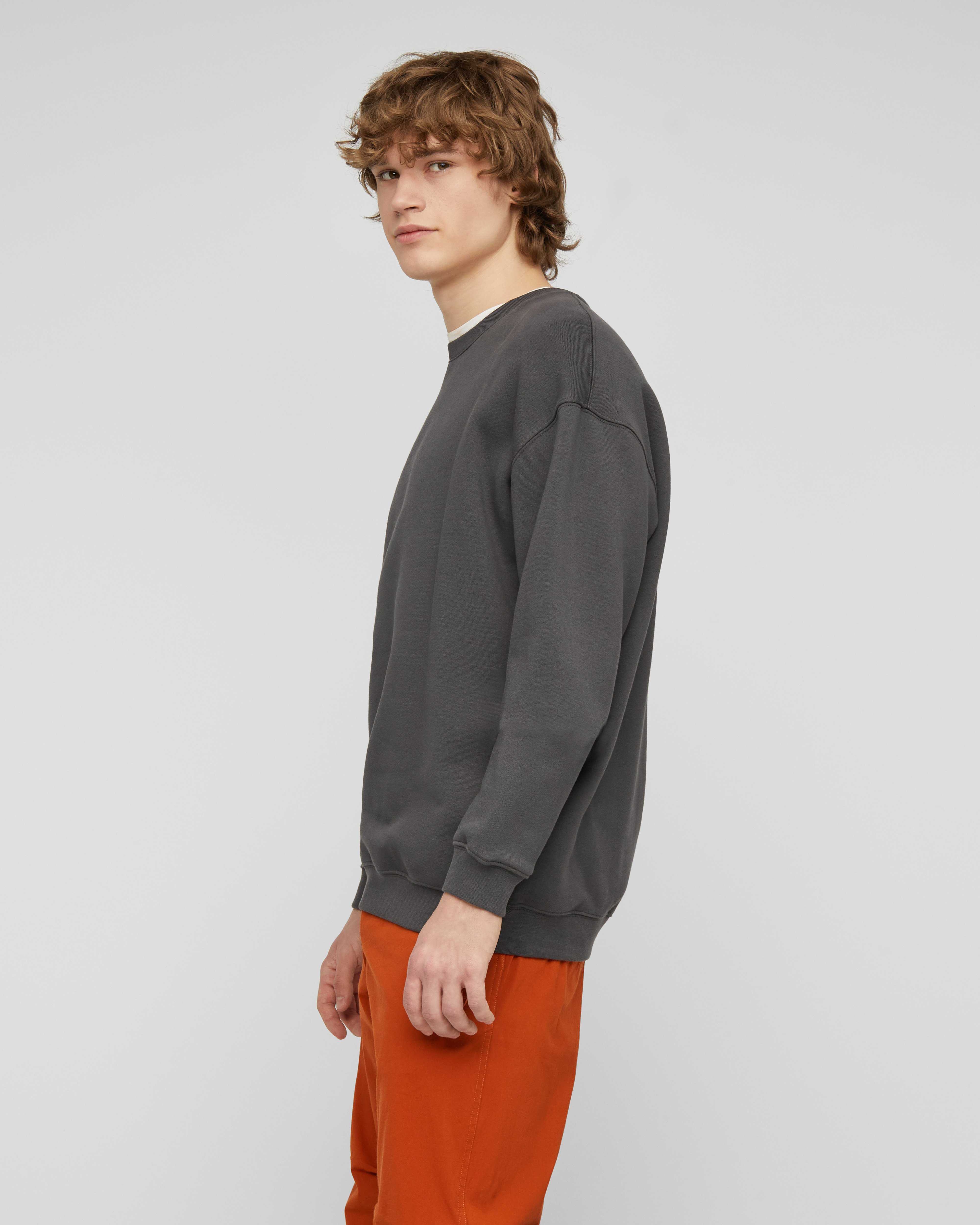 Mammut Mammut Base ML Crew Neck Men Mini Logo, gabbro - Gabbro - Model side view