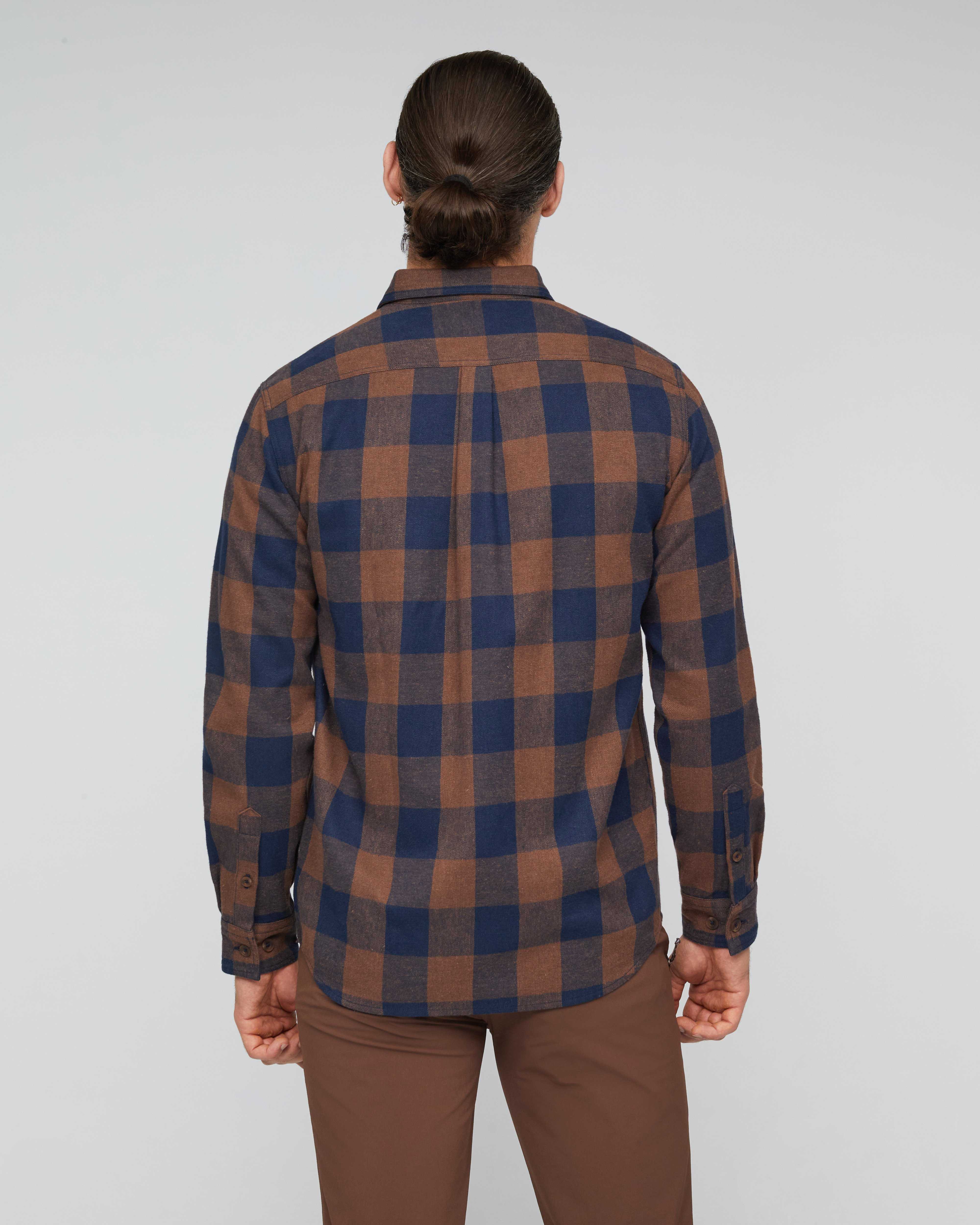 Mammut Tamaro Longsleeve Shirt Men, soil-marine - Soil-marine - Model back view