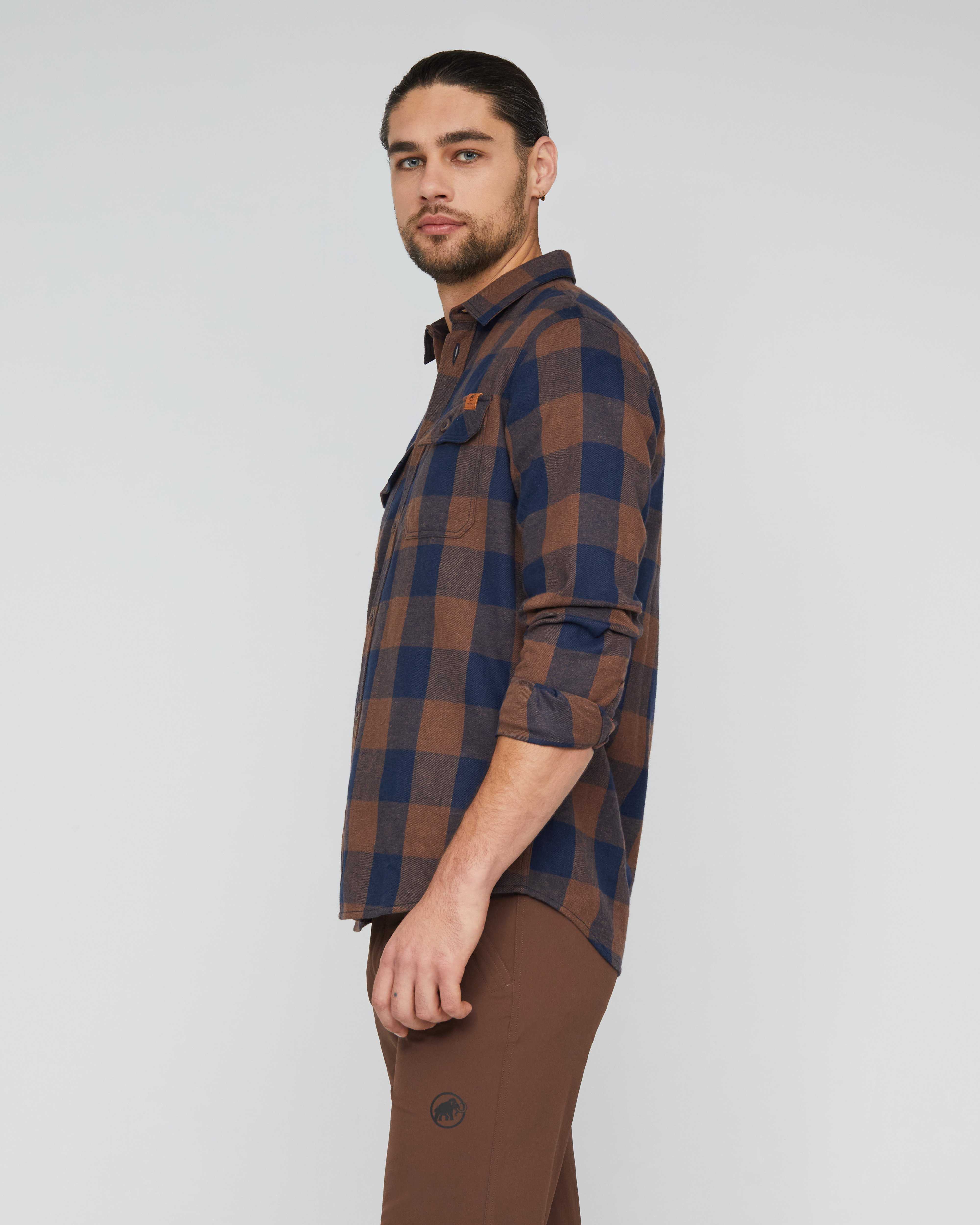 Mammut Tamaro Longsleeve Shirt Men, soil-marine - Soil-marine - Model side view