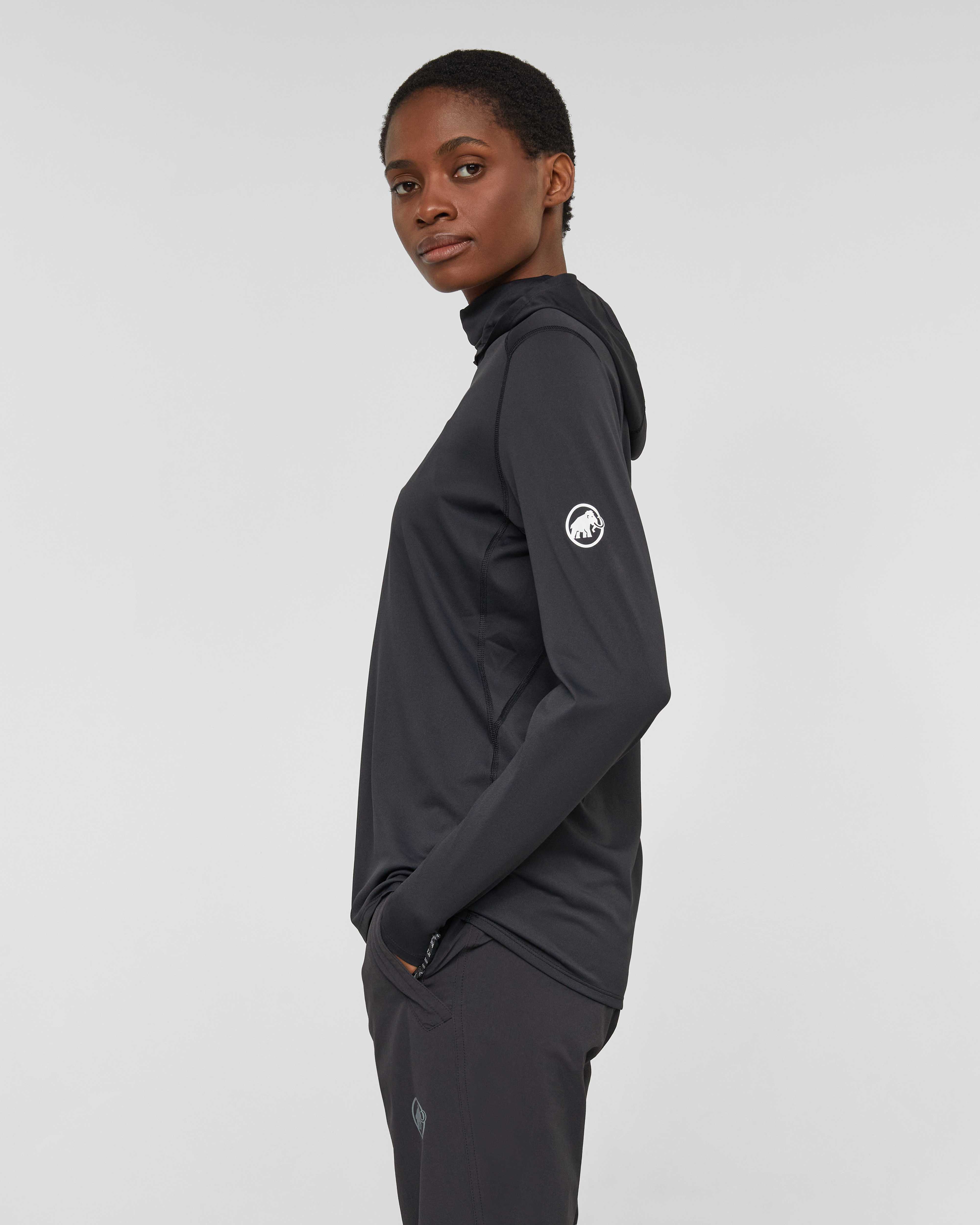 Mammut Selun FL Sun Hoody Women, black - Black - Model side view