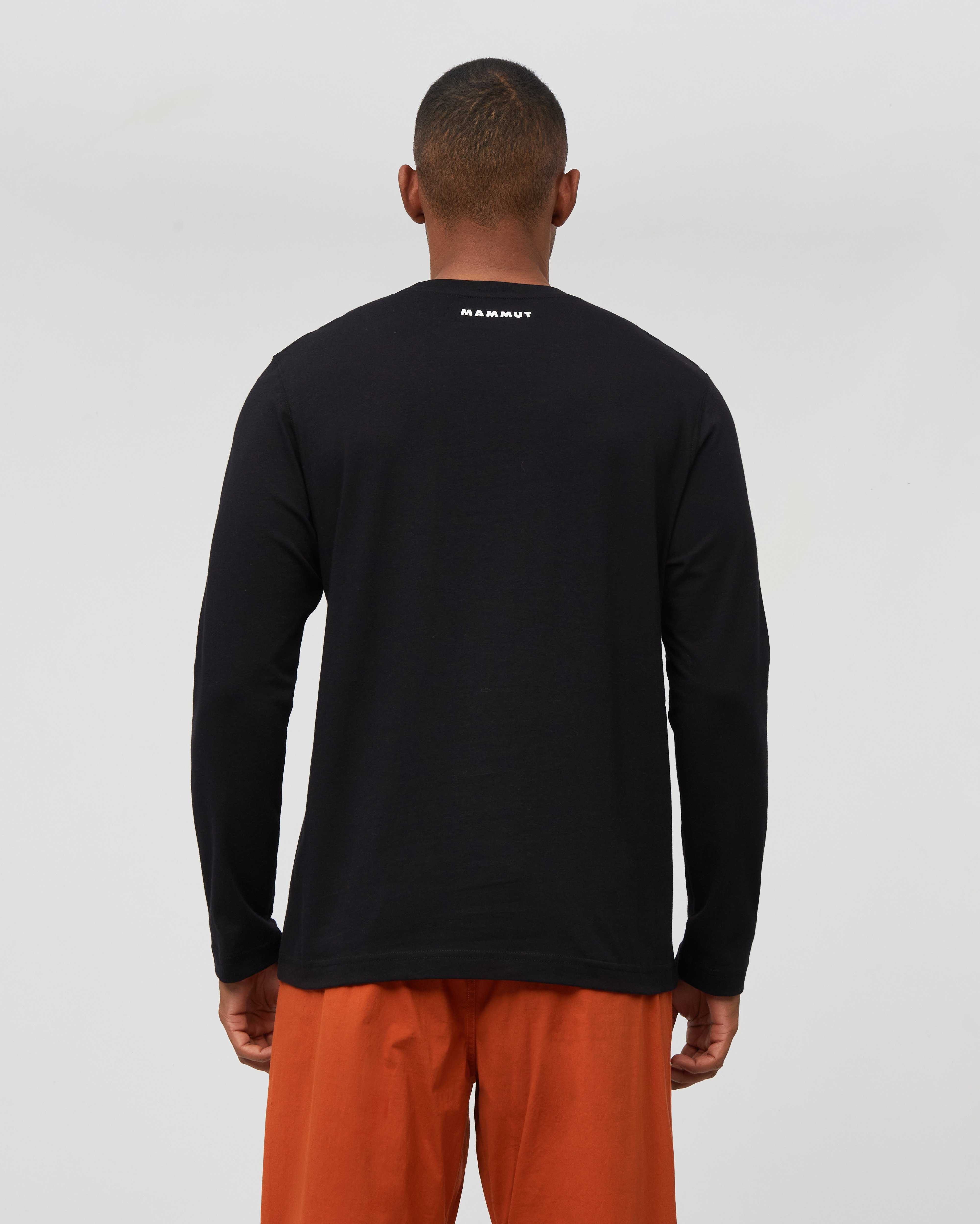 Mammut Mammut Base Longsleeve T-Shirt Men Mini Logo, black - Black - Model back view