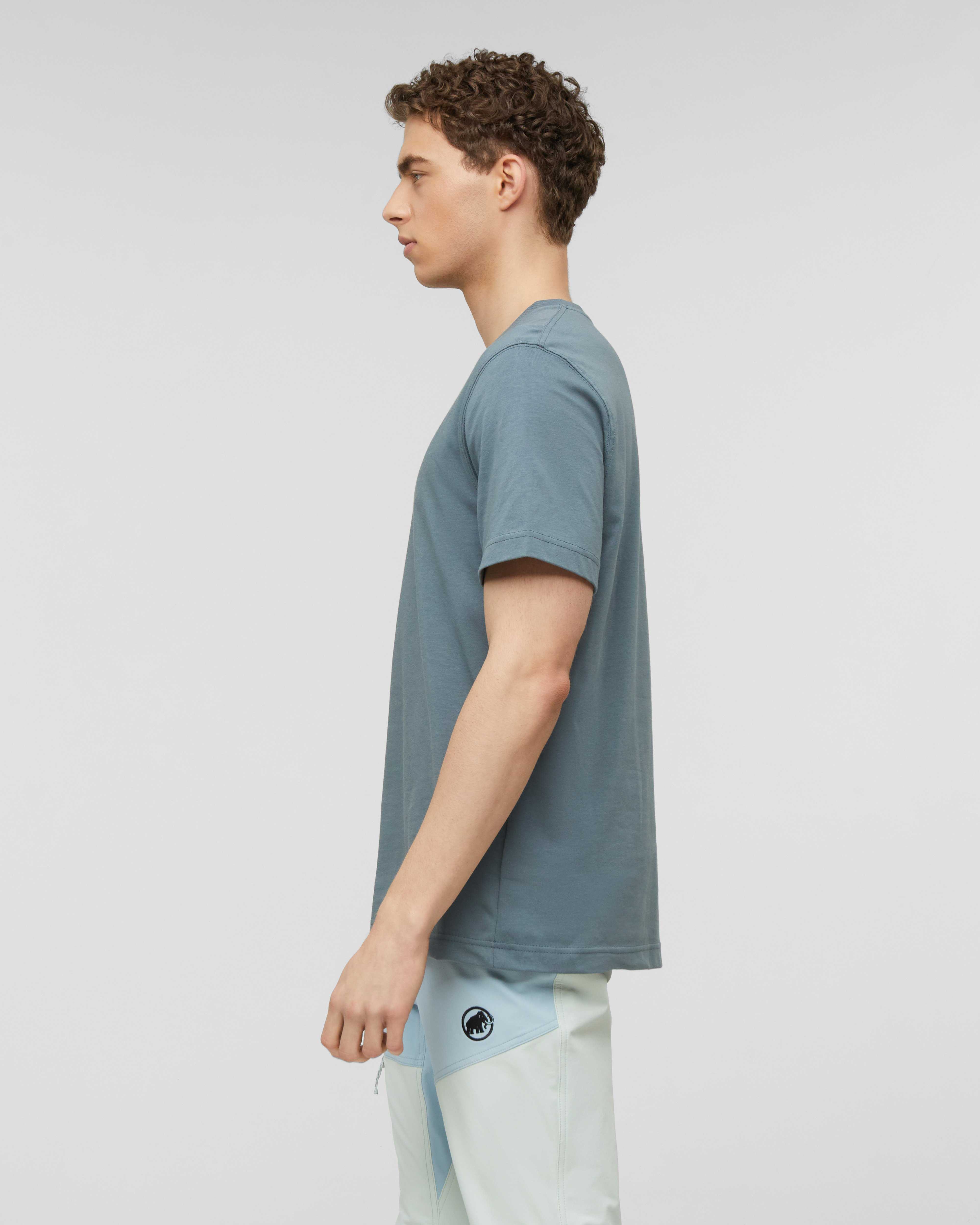 Mammut Mtn. Pro 2.0 Base T-Shirt Men, strata - Strata - Model side view
