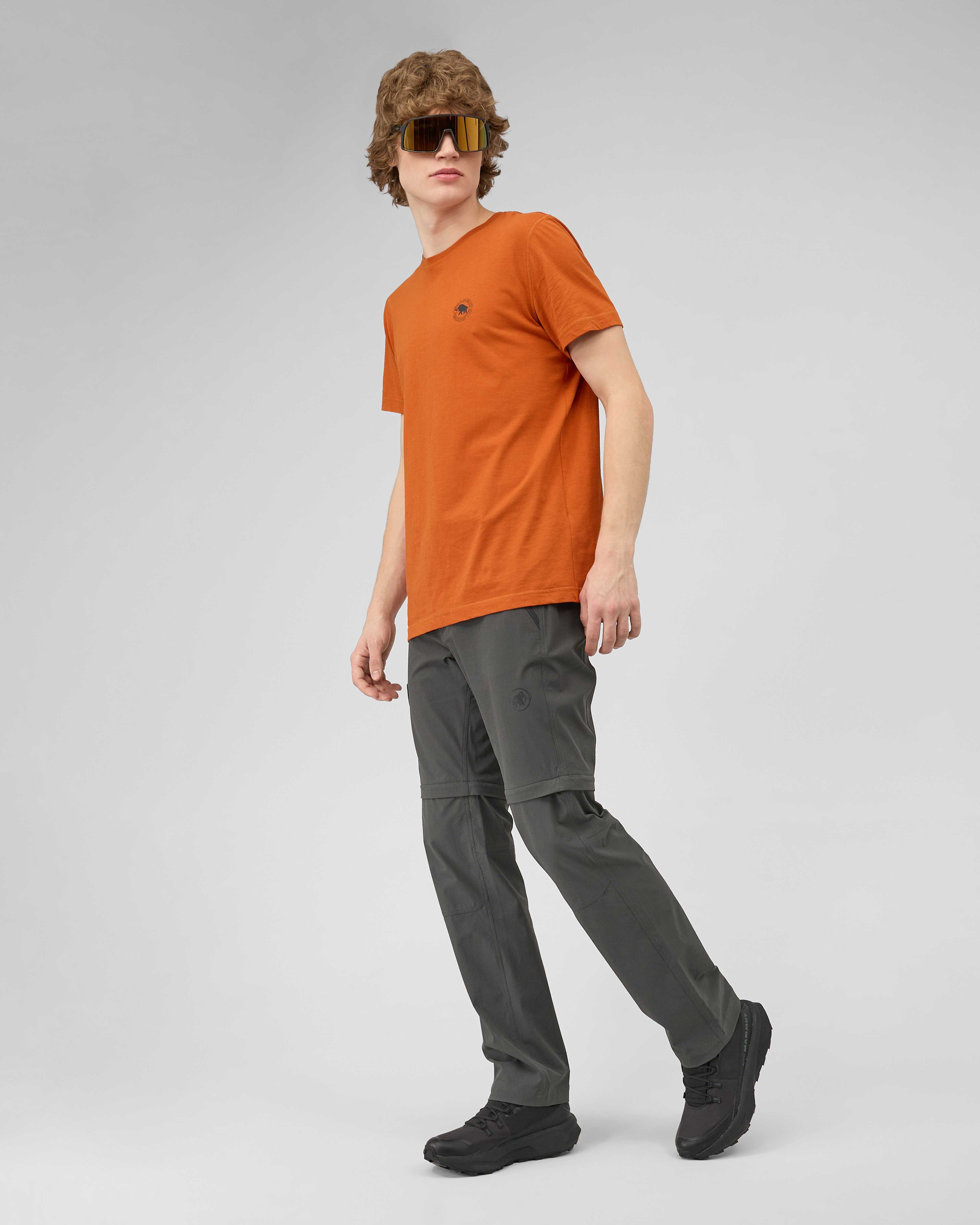 Mammut Runbold IV Zip Off Pants Men, gabbro - Gabbro - Outdoor view
