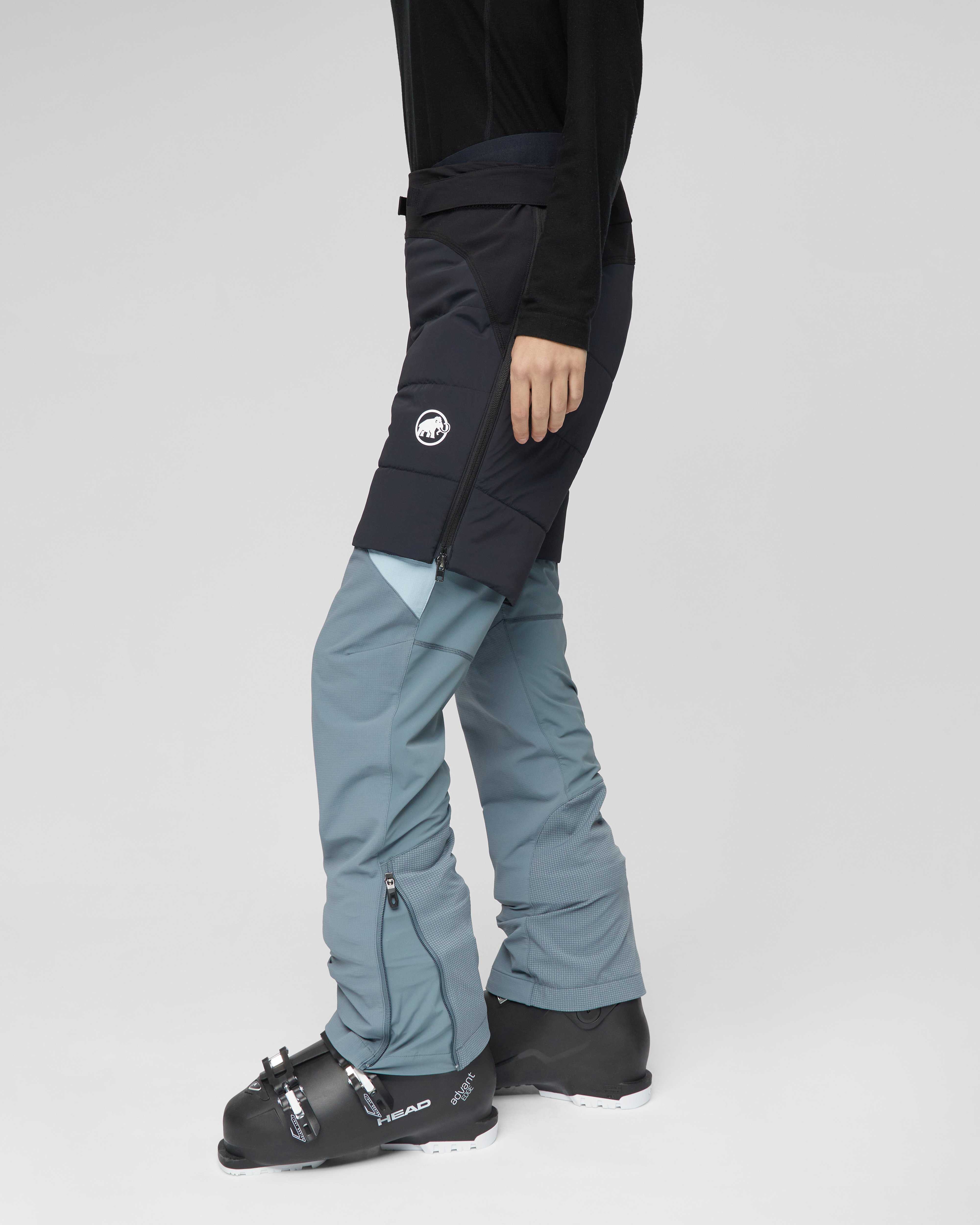 Mammut Aenergy Air IN Hybrid Shorts Women, black - Black - Model side view