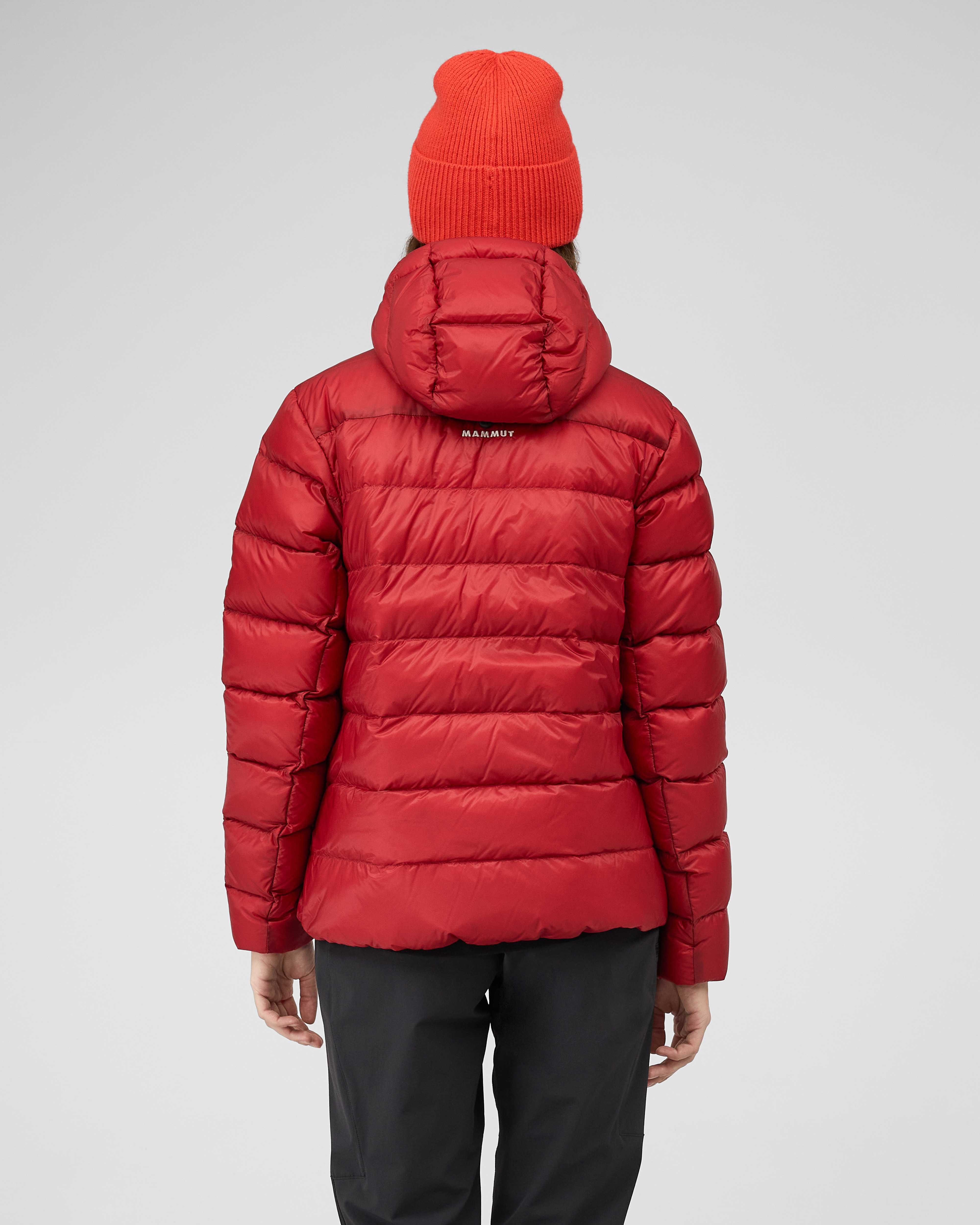 Mammut Broad Peak Pro IN Hooded Jacket Women, dark mammut red - Dark mammut red - Model back view