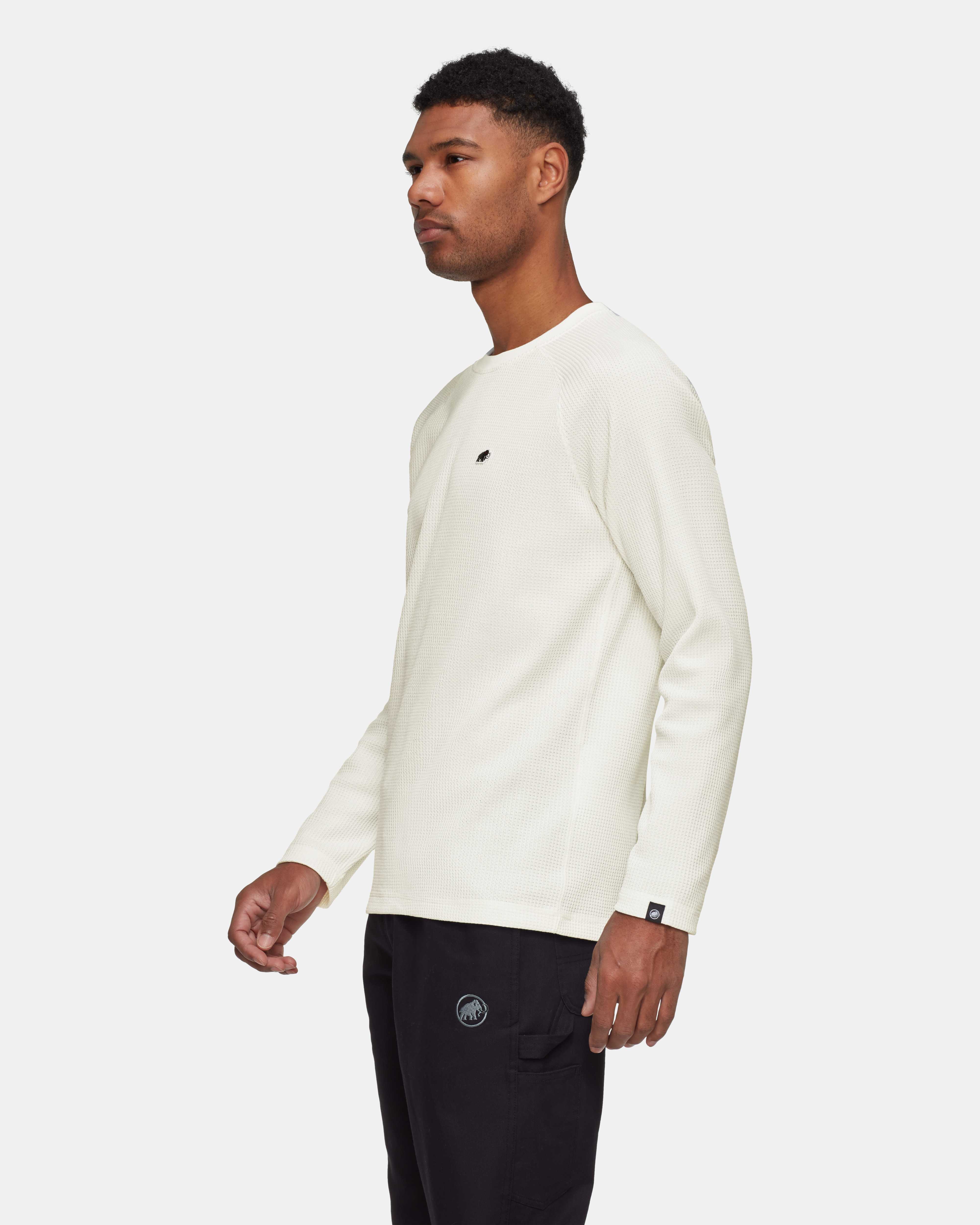 Mammut Waffle Longsleeve, off white - Off white - Model side view