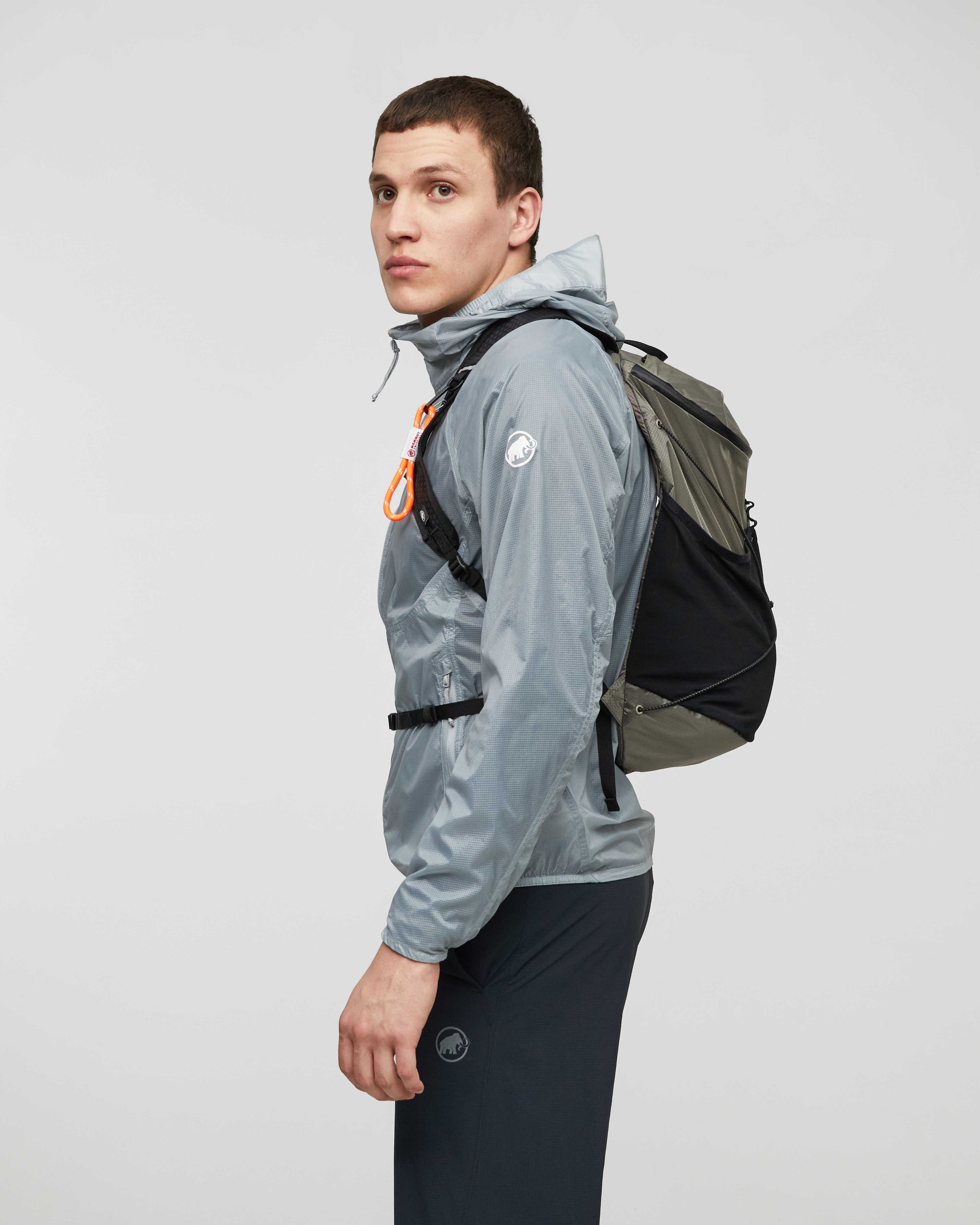 Mammut Valley 18, creas grey - Creas grey - Model side view