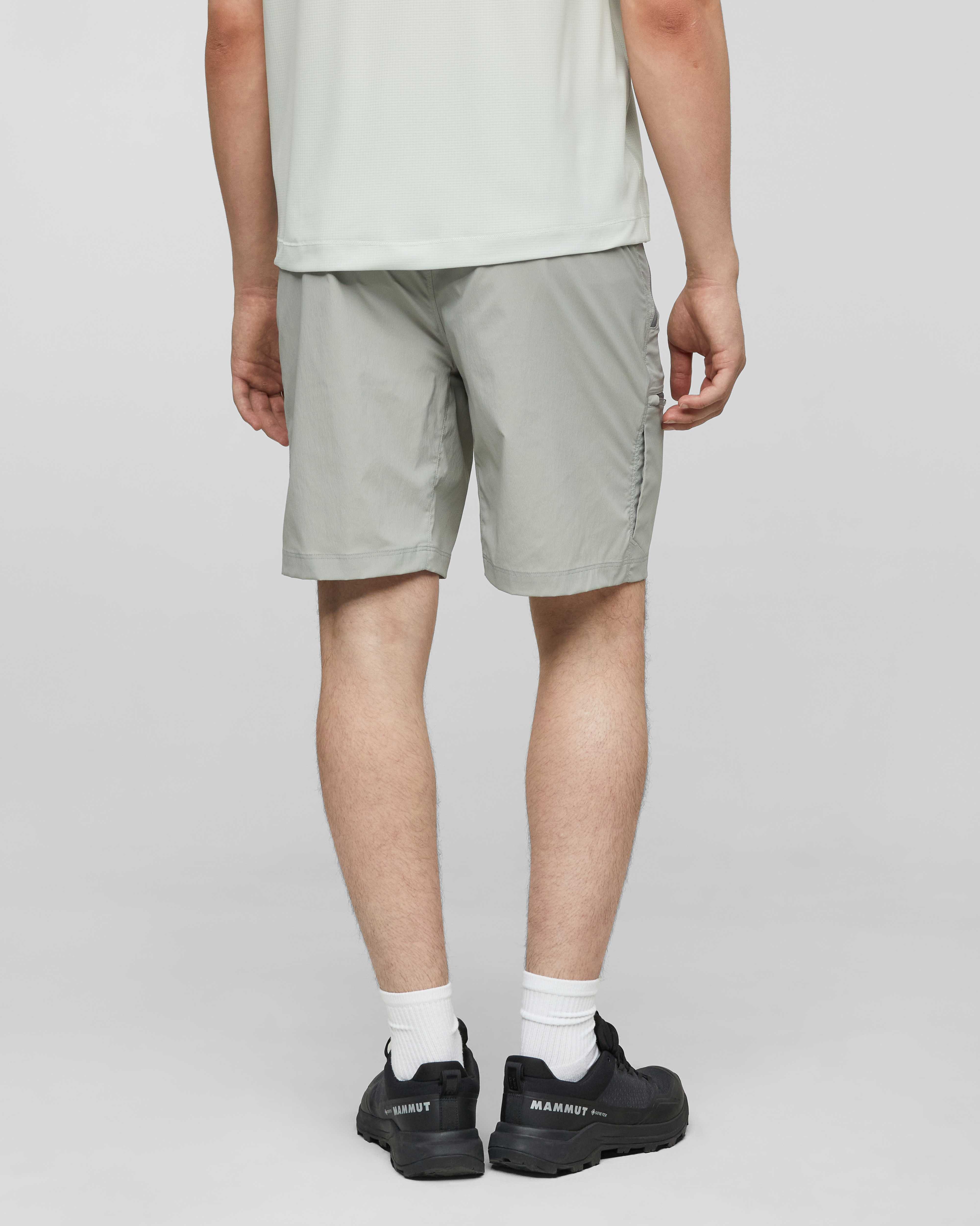 Mammut Valley Hiking Shorts Men, creas grey - Creas grey - Model back view