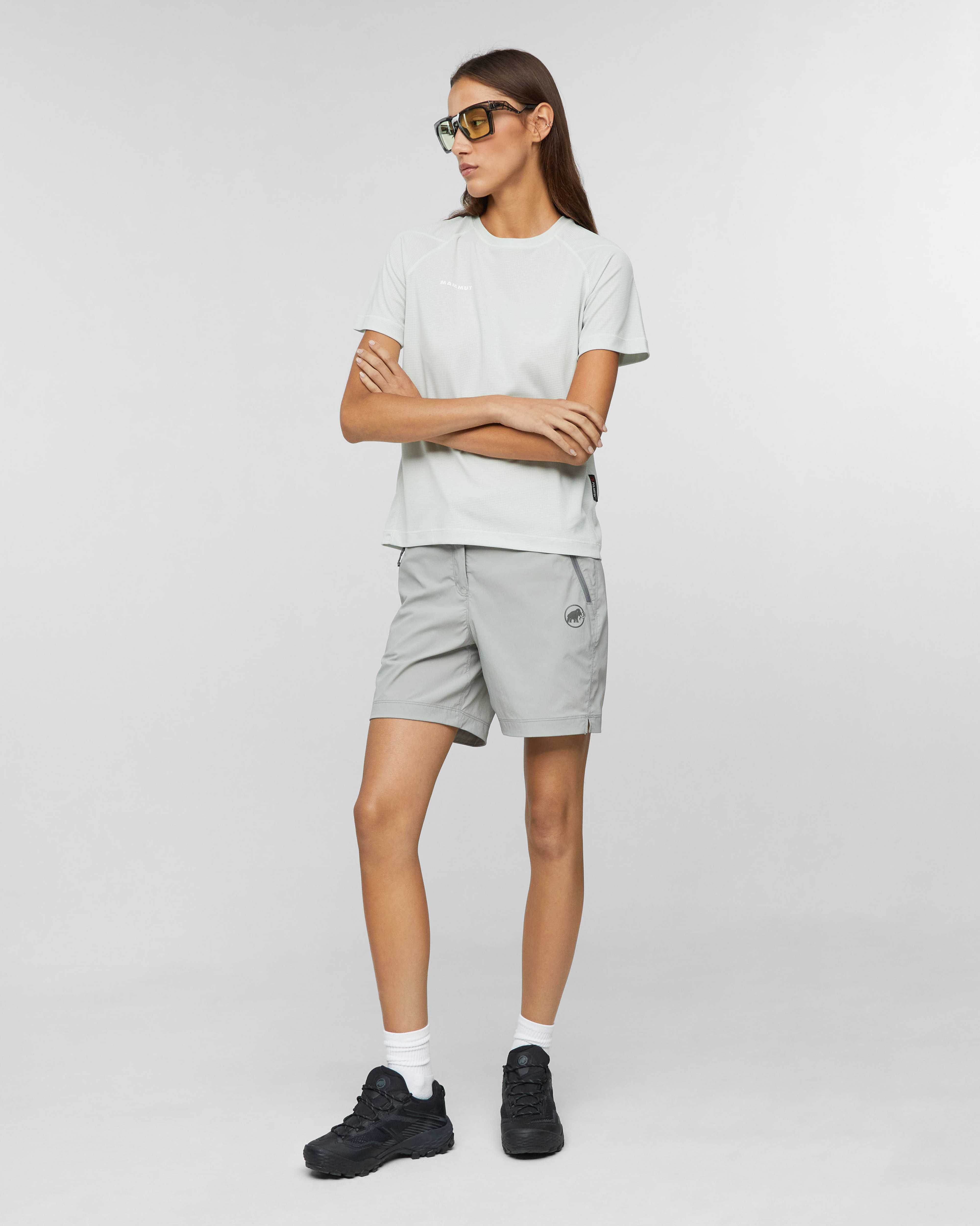 Mammut Valley Hiking Shorts Women, creas grey - Creas grey - Outdoor view