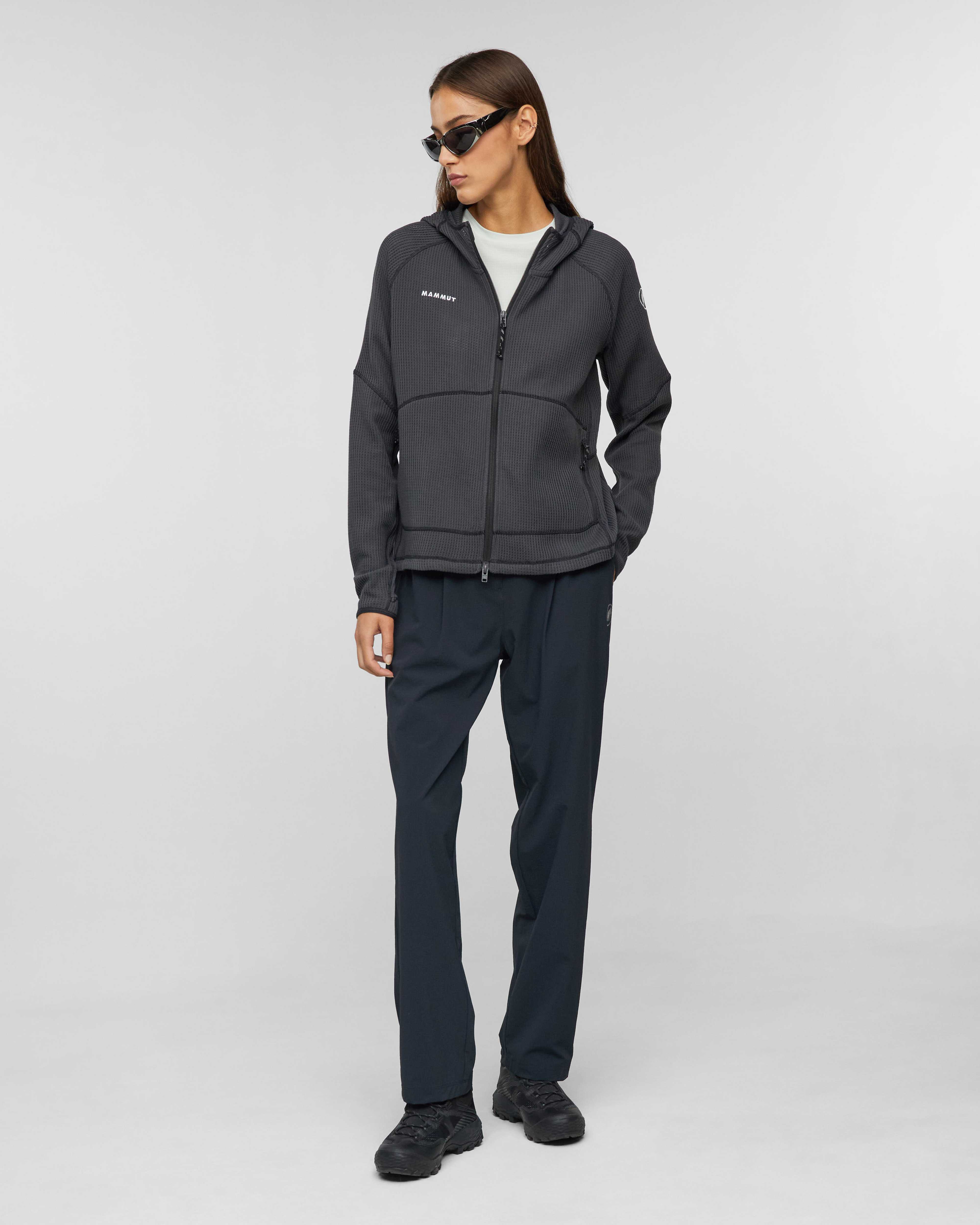 Mammut Valley Powerdry ML Hooded Jacket Women, creas black - Creas black - Outdoor view