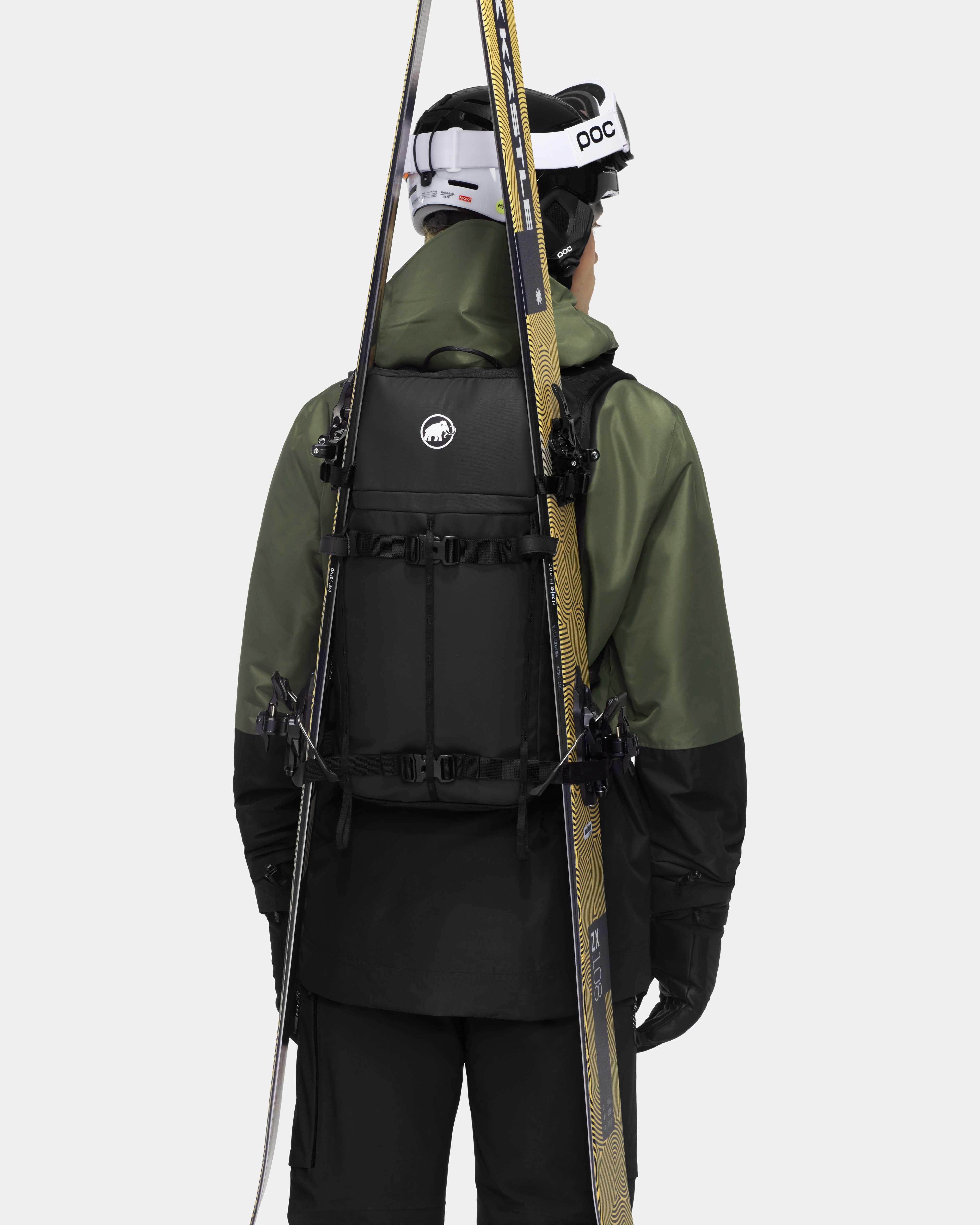 Mammut Nirvana 18 Women, black - Black - Model back view