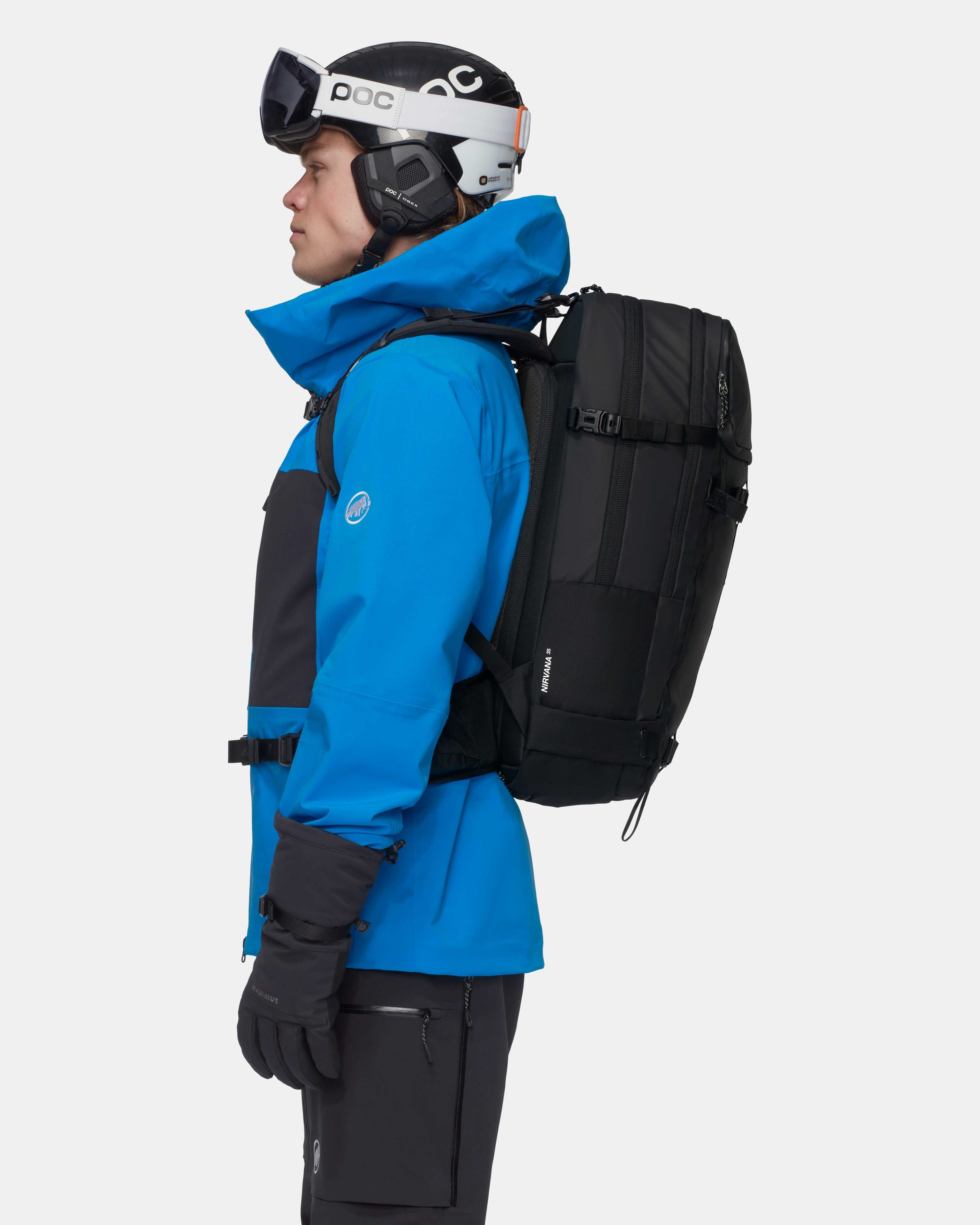Mammut Nirvana 35, black - Black - Model side view