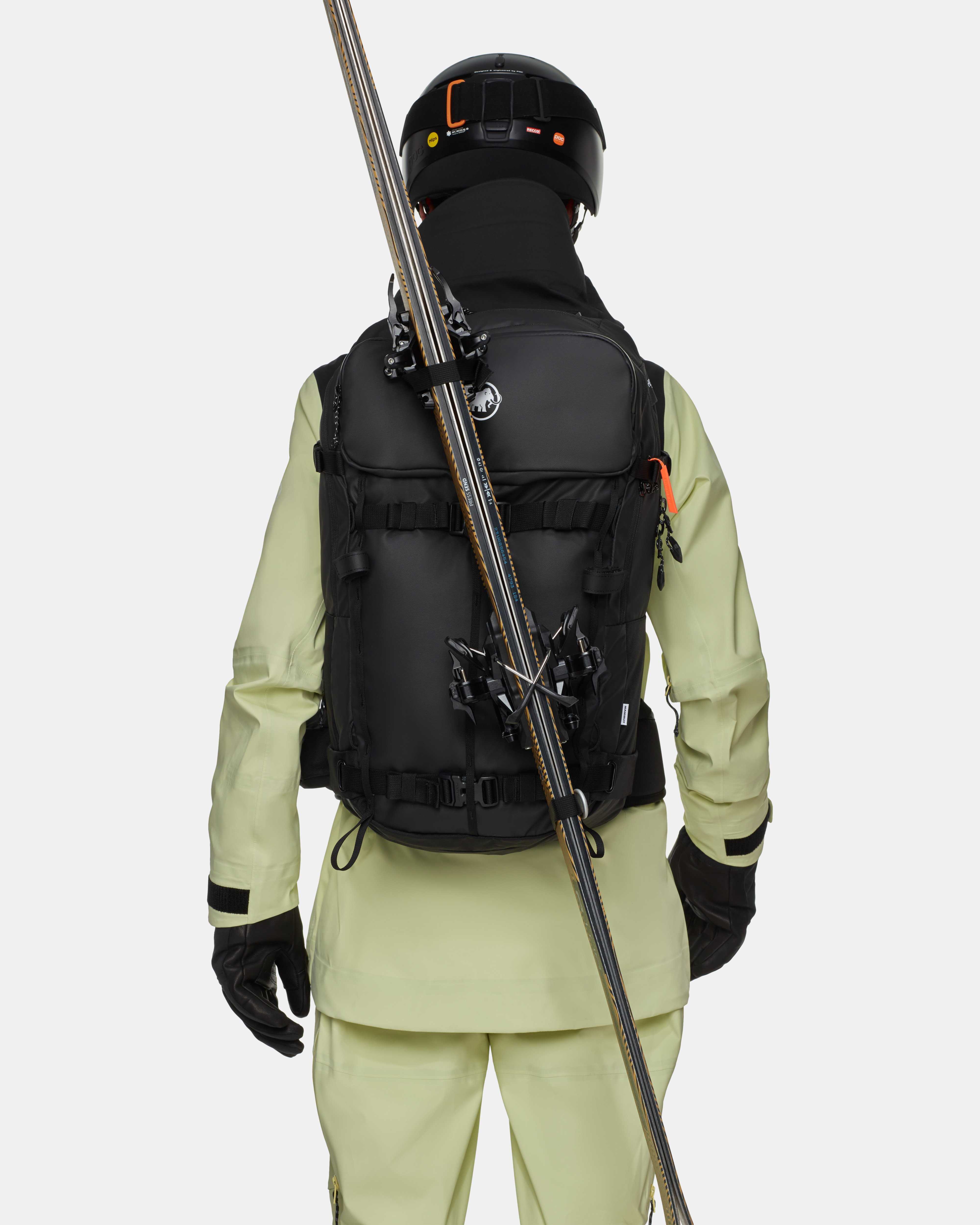 Mammut Nirvana 35 Women, black - Black - Model back view