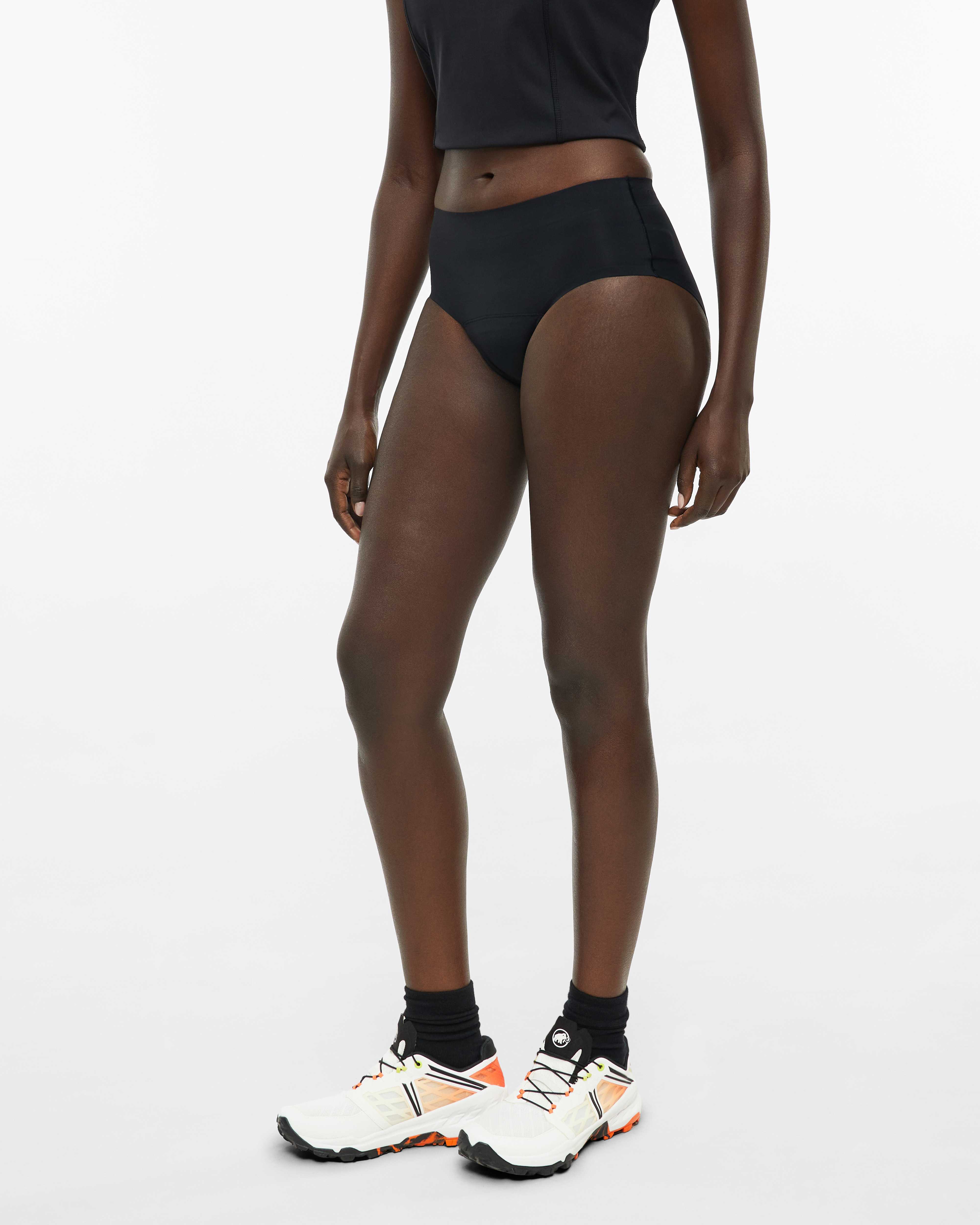 Mammut Mammut Hiphugger - Engineered period panty - Medium absorben, black - Black - Model side view