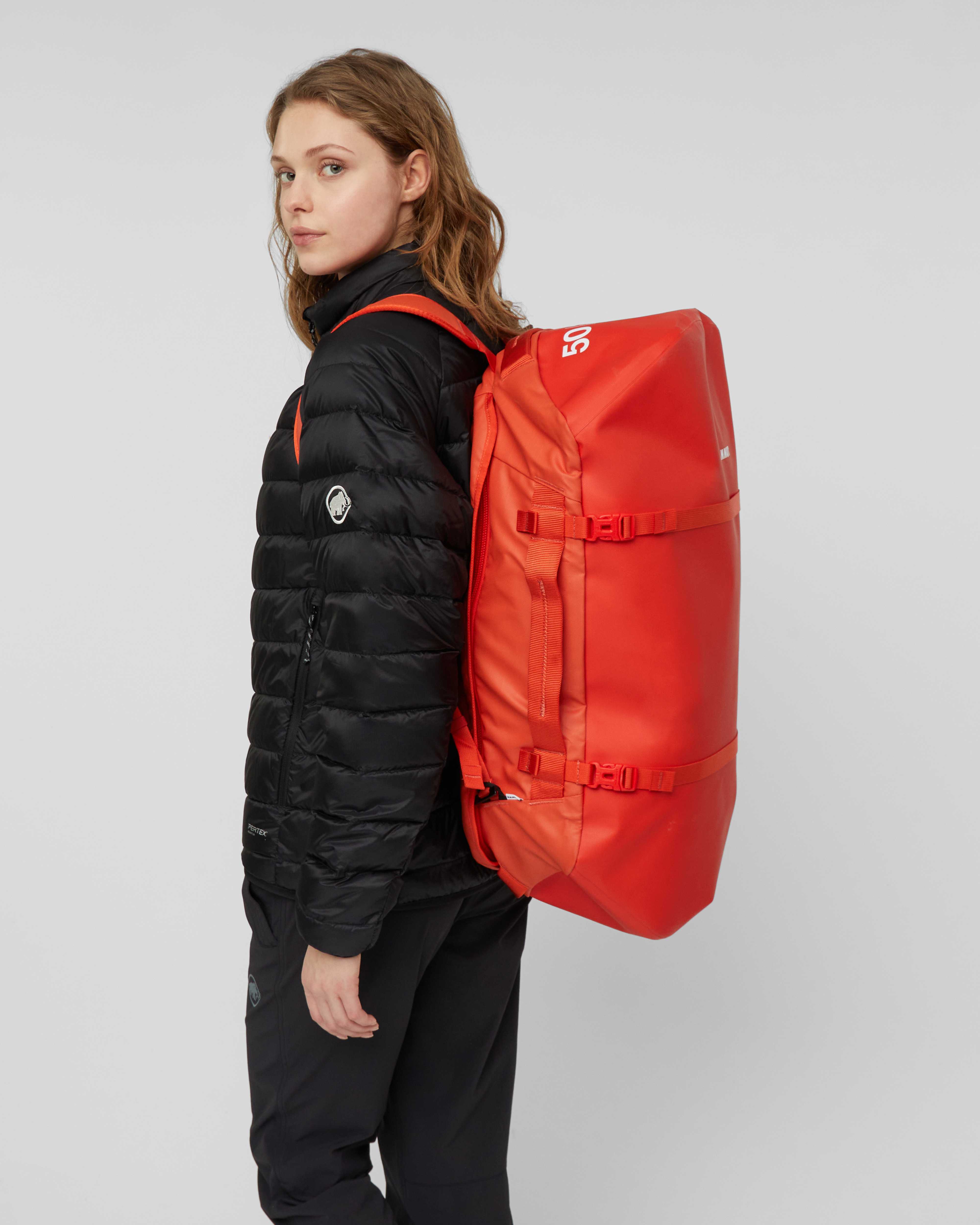 Mammut Cargo 50, mammut red - Mammut red - Model back view