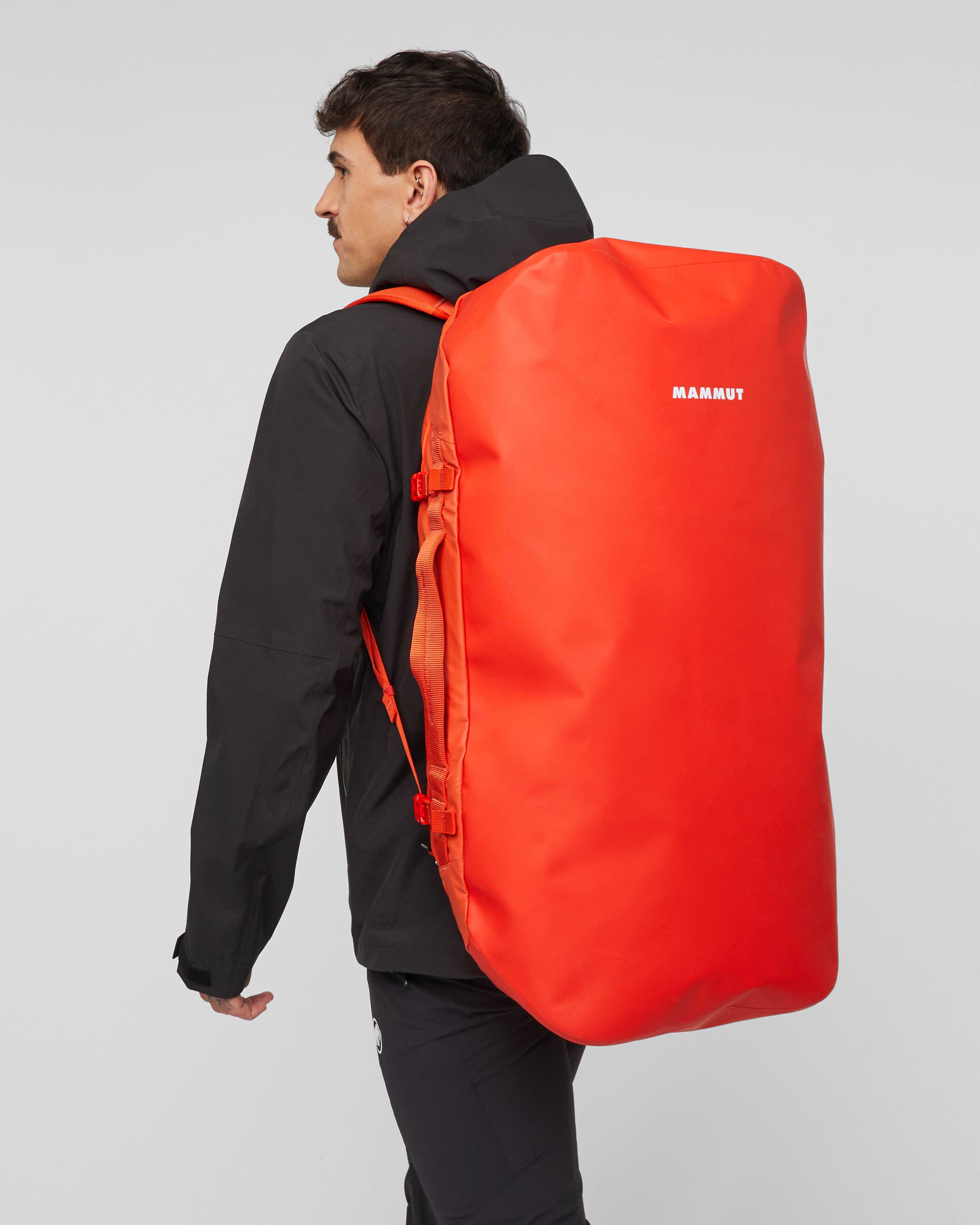 Mammut Cargo 70, mammut red - Mammut red - Model back view