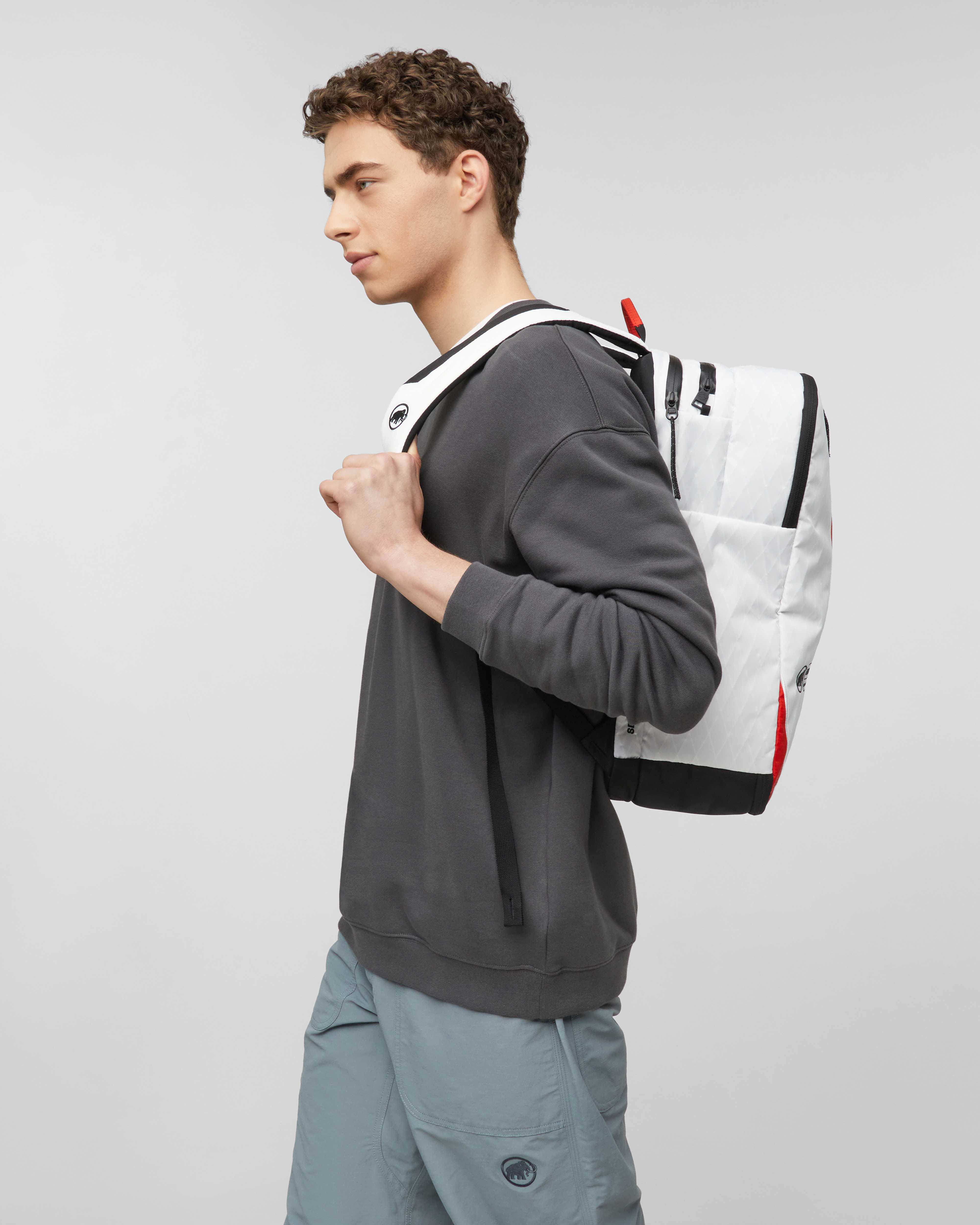 Mammut Seon Alpine Transporter 25, Mammut red - Mammut red - Model side view