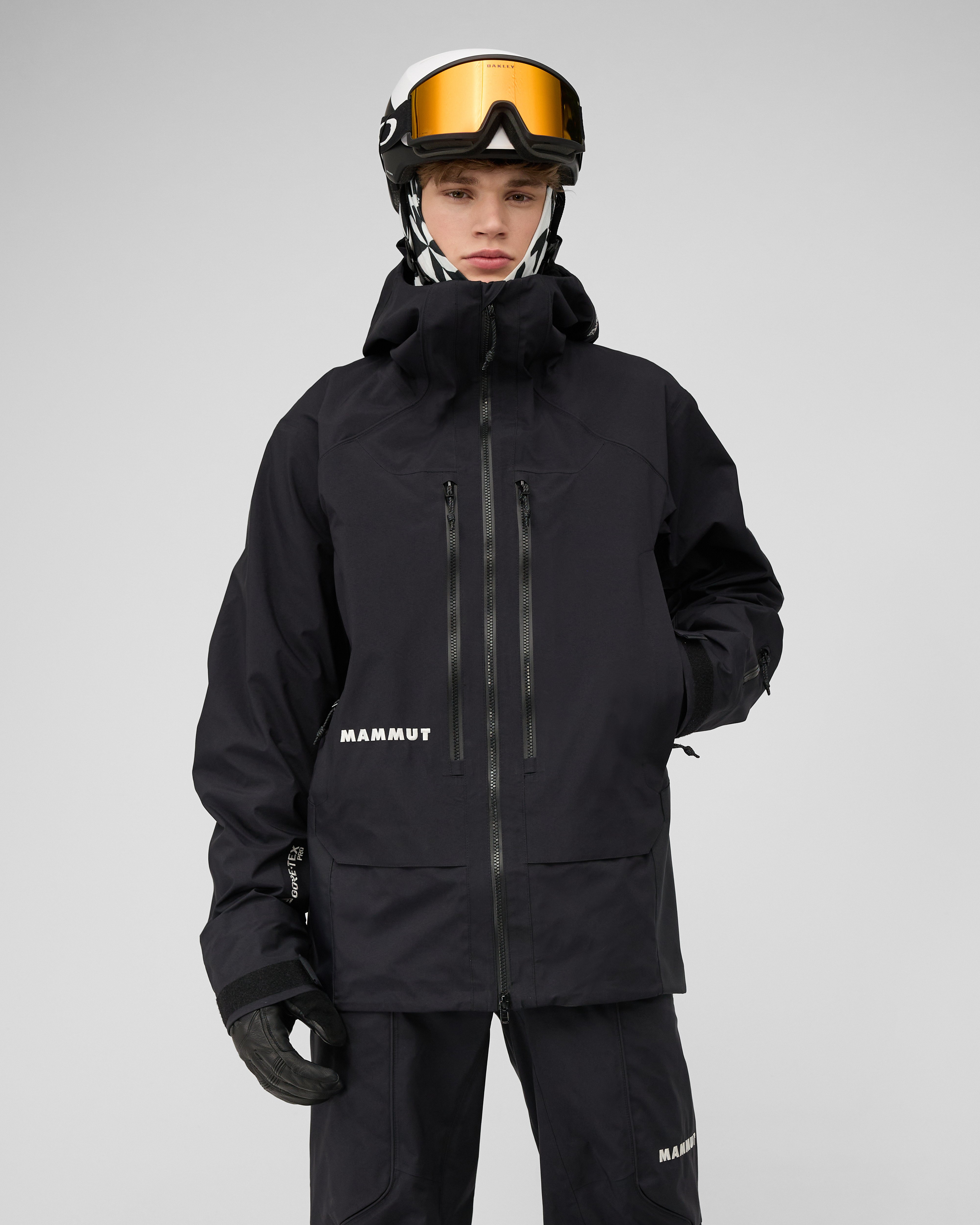 Mammut Eiger Free Pro HS Hooded Jacket Men, black - Black - Model front view