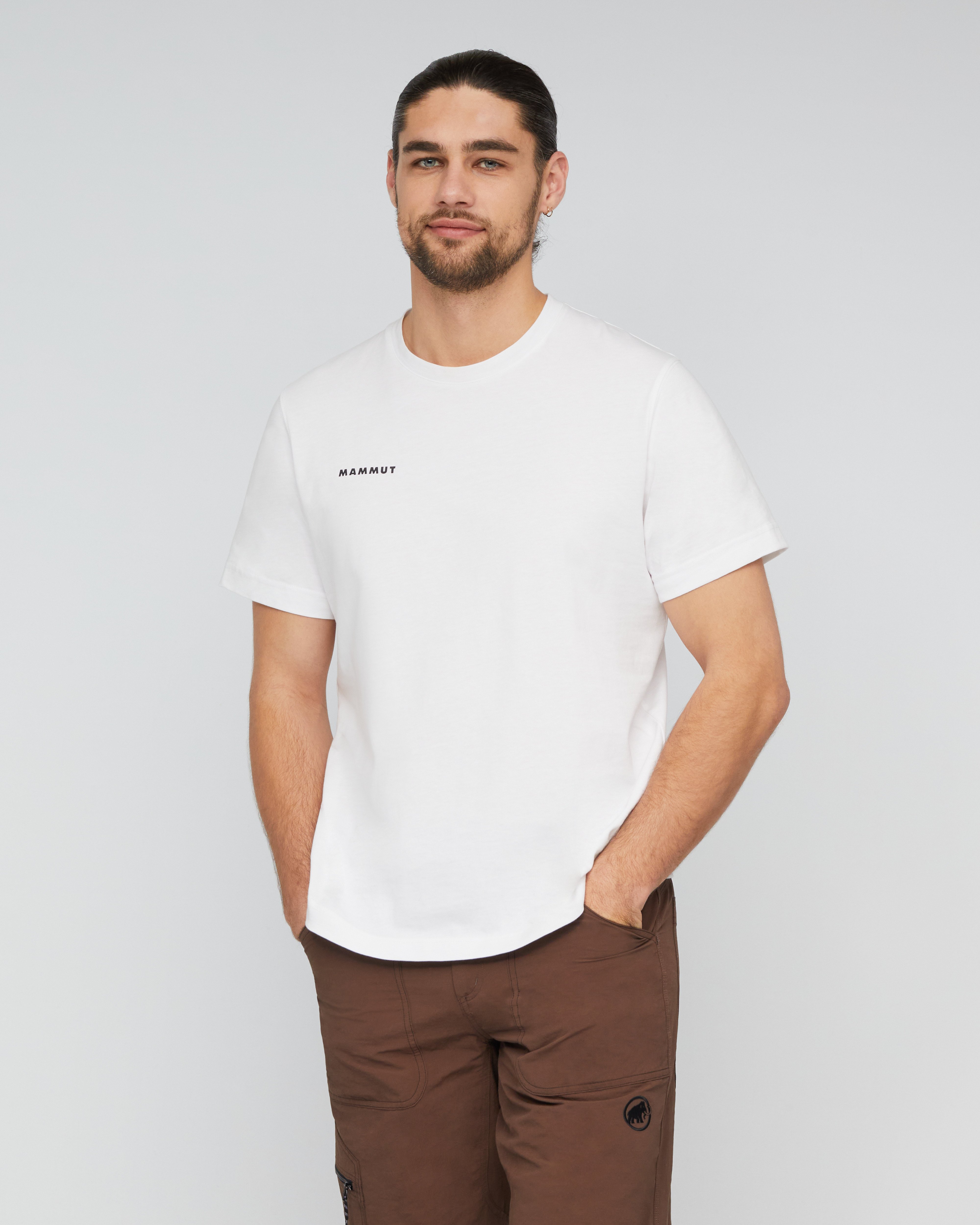 Mammut Mammut Base T-Shirt Men Mini Logo, white - White - Model front view