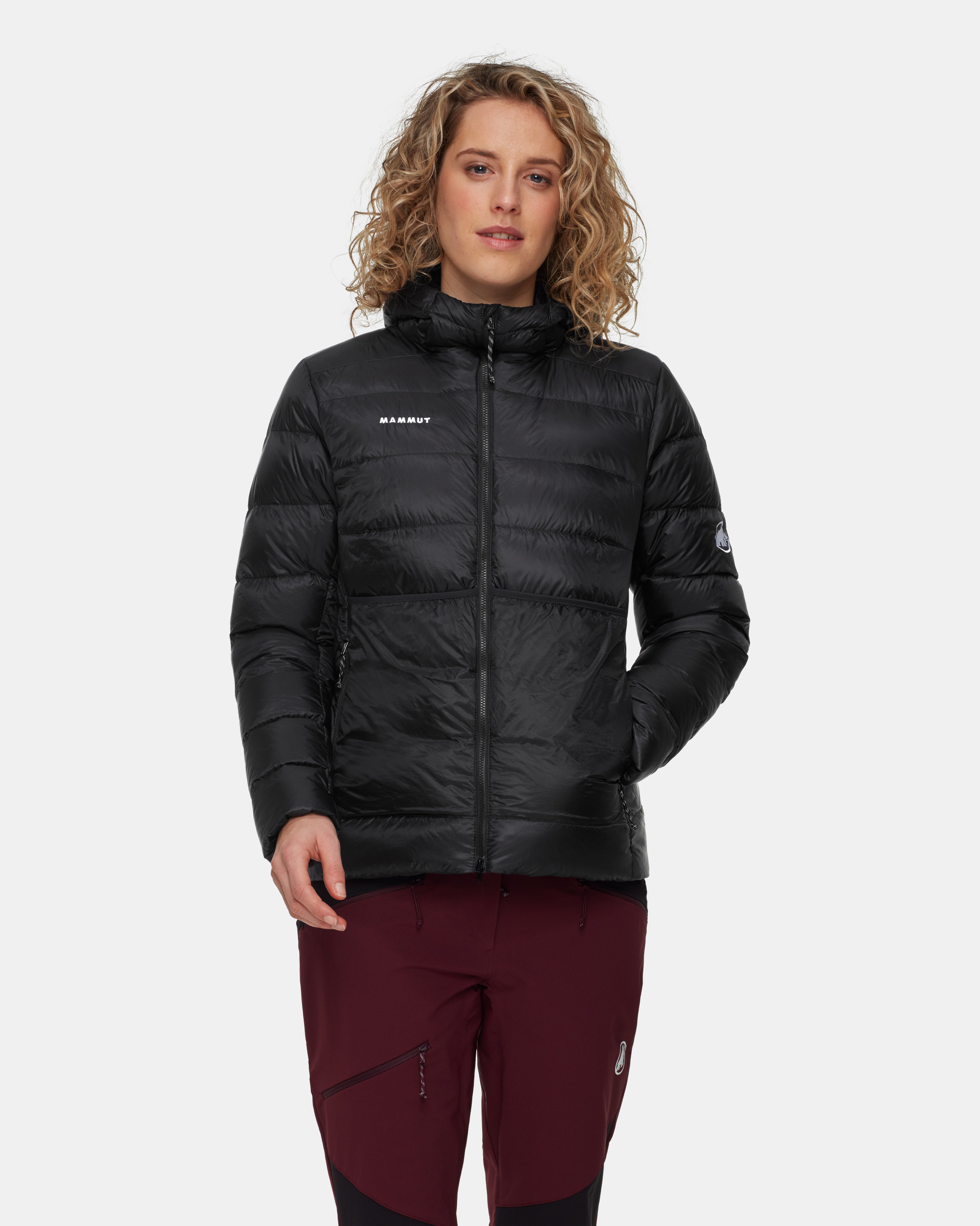 Mammut Broad Peak Pro IN Hooded Jacket Women, black - Black - Model front view