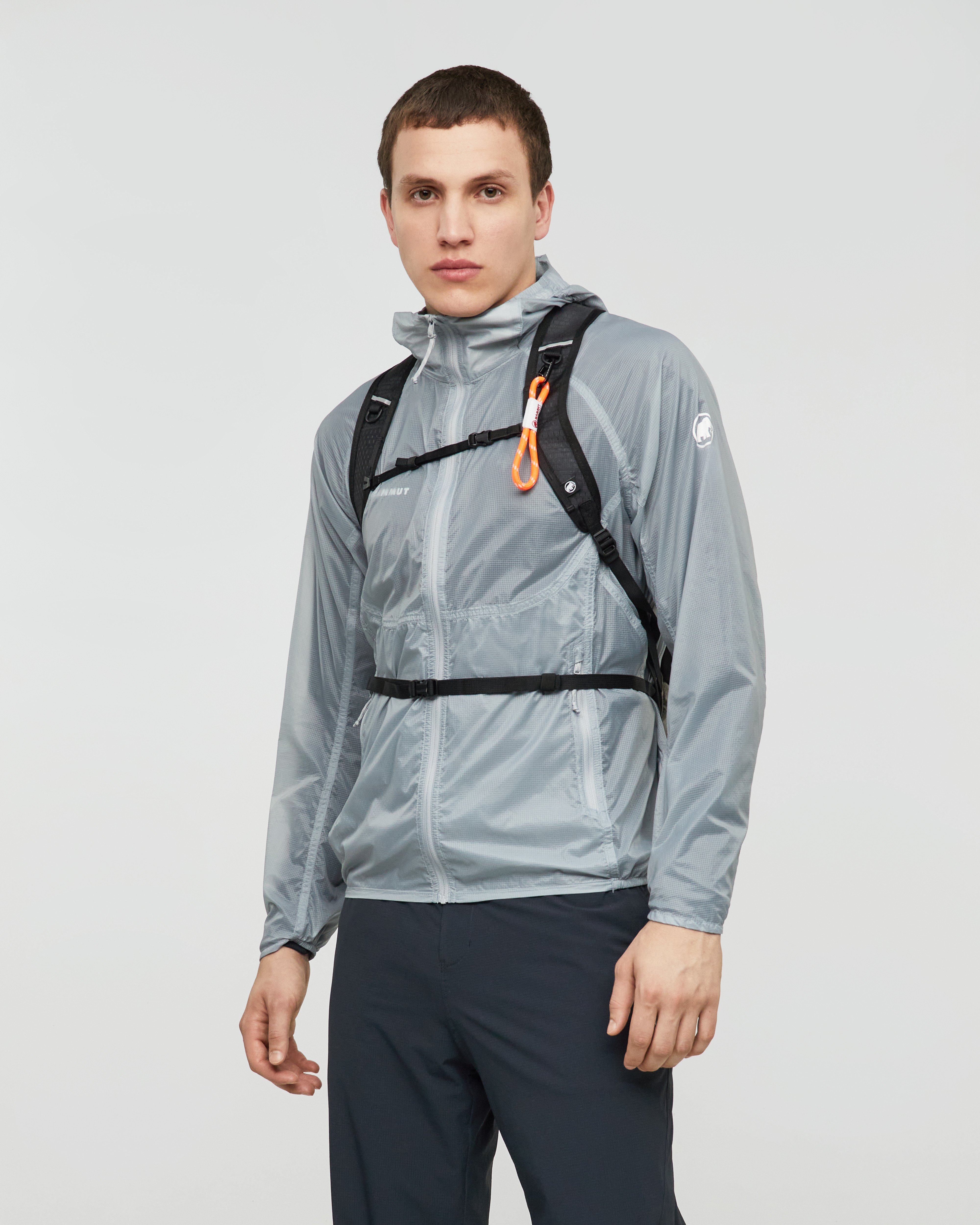 Mammut Valley 18, creas grey - Creas grey - Model front view