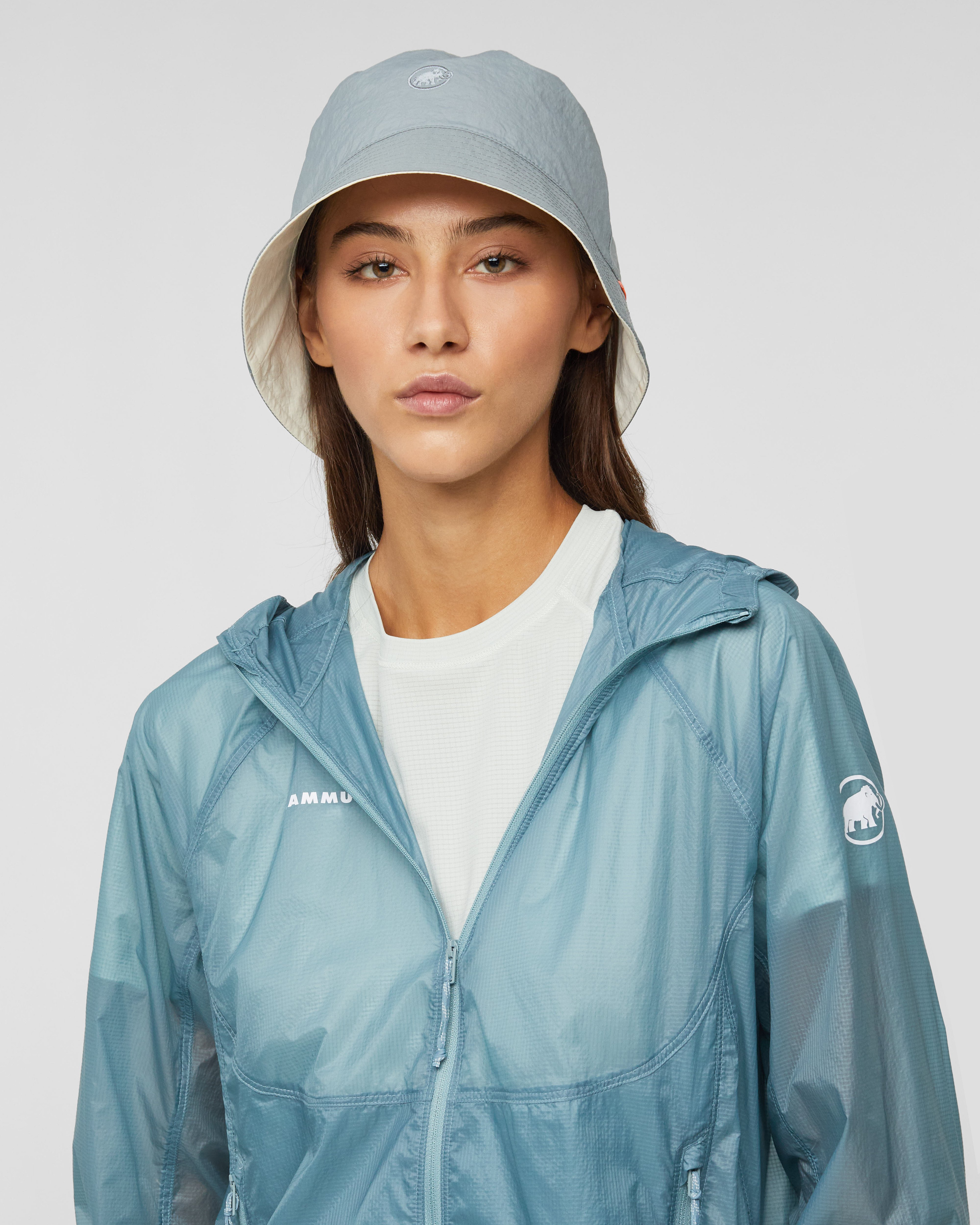 Mammut Valley Bucket Hat Reversible, creas blue - Creas blue - Model front view