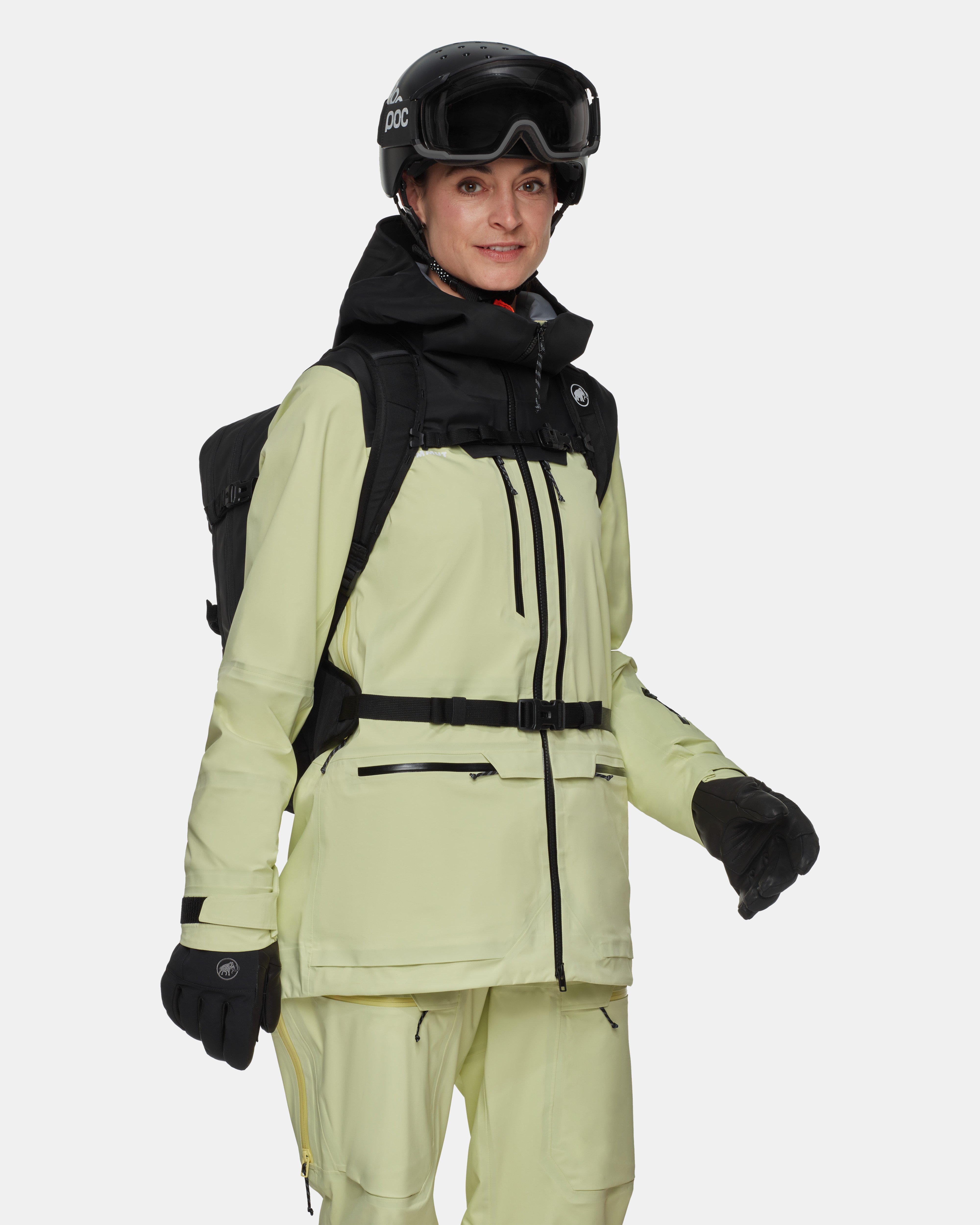 Mammut Nirvana 28 Women, black - Black - Model front view