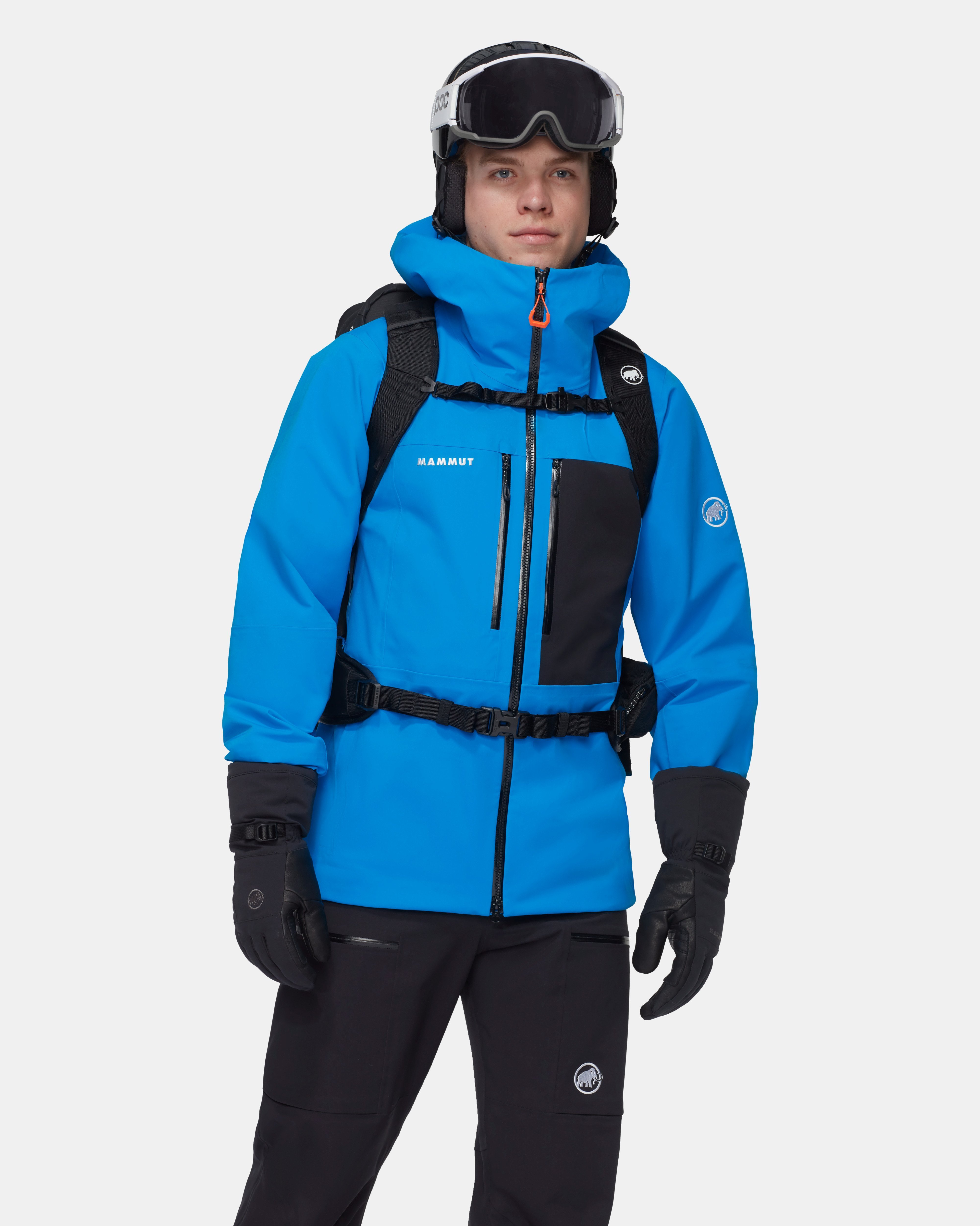 Mammut Nirvana 35, black - Black - Model front view