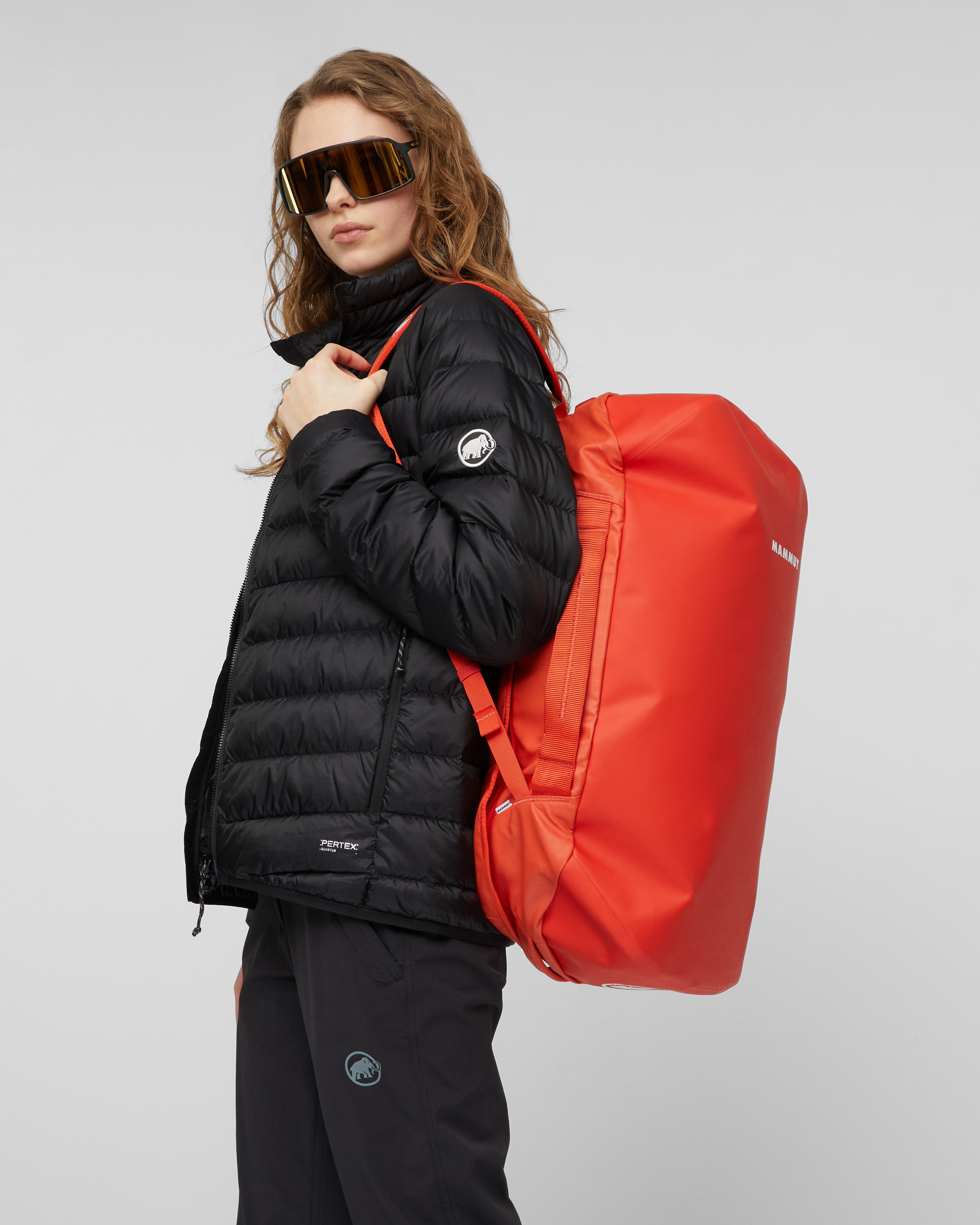 Mammut Cargo 35, mammut red - Mammut red - Model front view