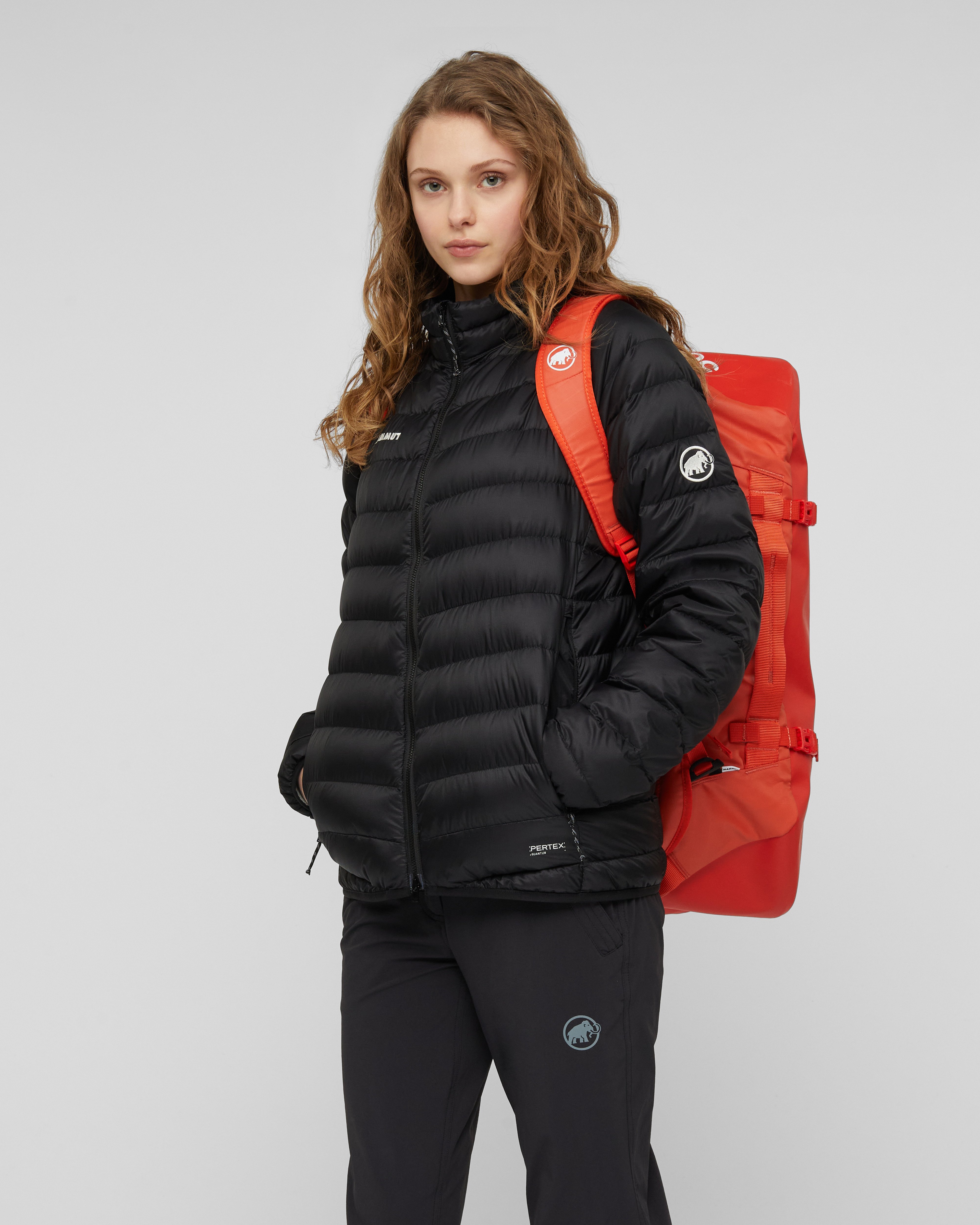 Mammut Cargo 50, mammut red - Mammut red - Model front view